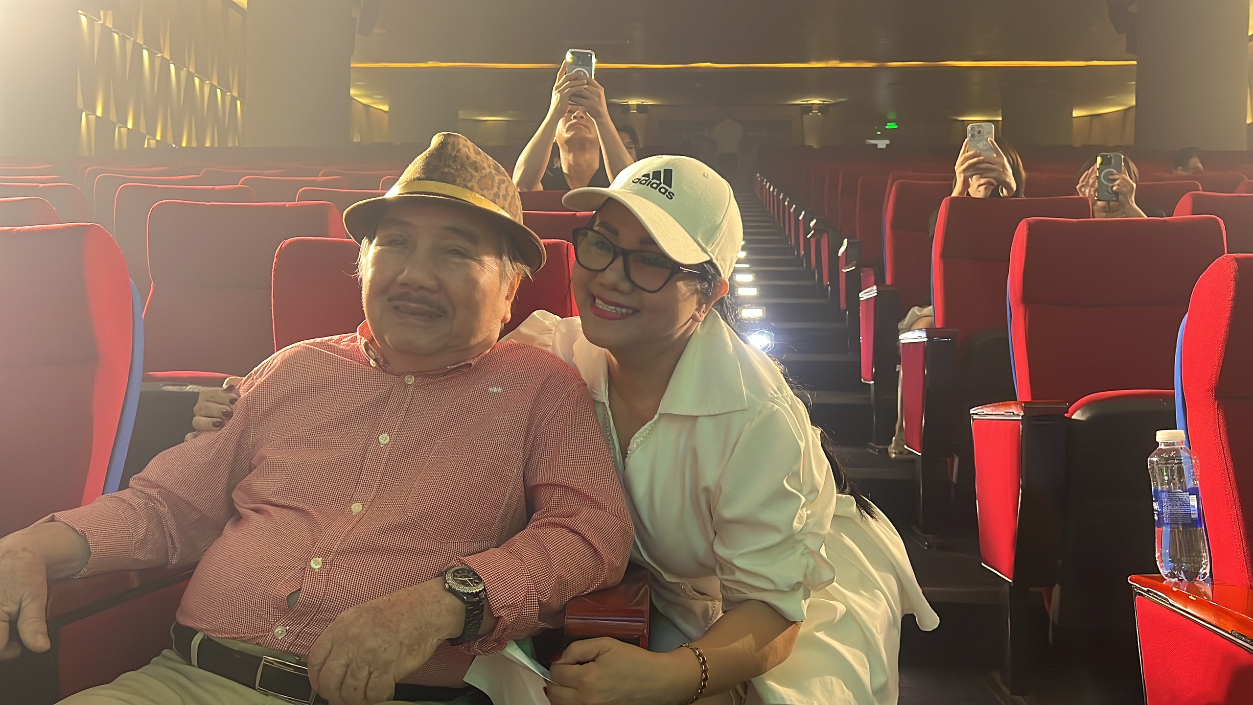 ‘Nữ hoàng nhạc rock’ Ngọc Ánh nhớ thời đi hát một đêm lãnh 6 cây vàng - Ảnh 1. ‘Nữ hoàng nhạc rock’ Ngọc Ánh nhớ thời đi hát một đêm lãnh 6 cây vàng - Ảnh 1.