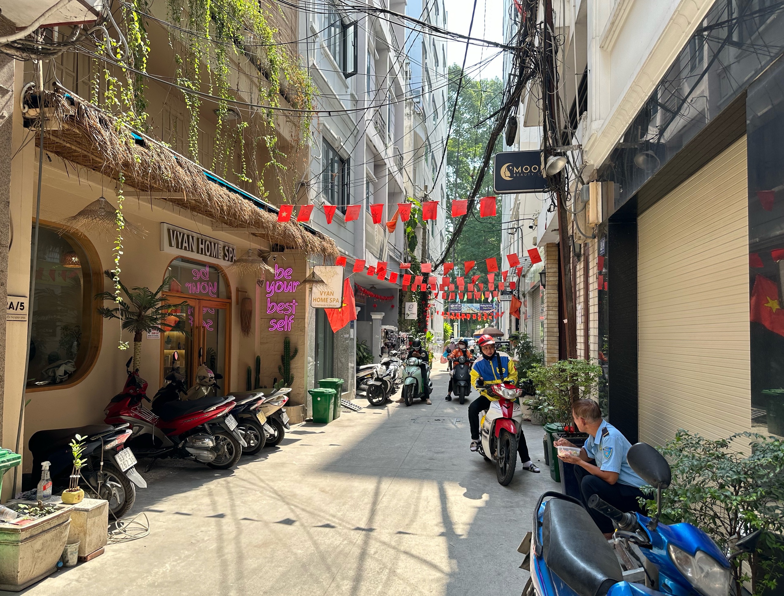 Khu b&aacute;n thịt ch&oacute; lớn nhất TP.HCM một thời, nay nhiều qu&aacute;n đ&oacute;ng cửa vĩnh viễn - Ảnh 4.