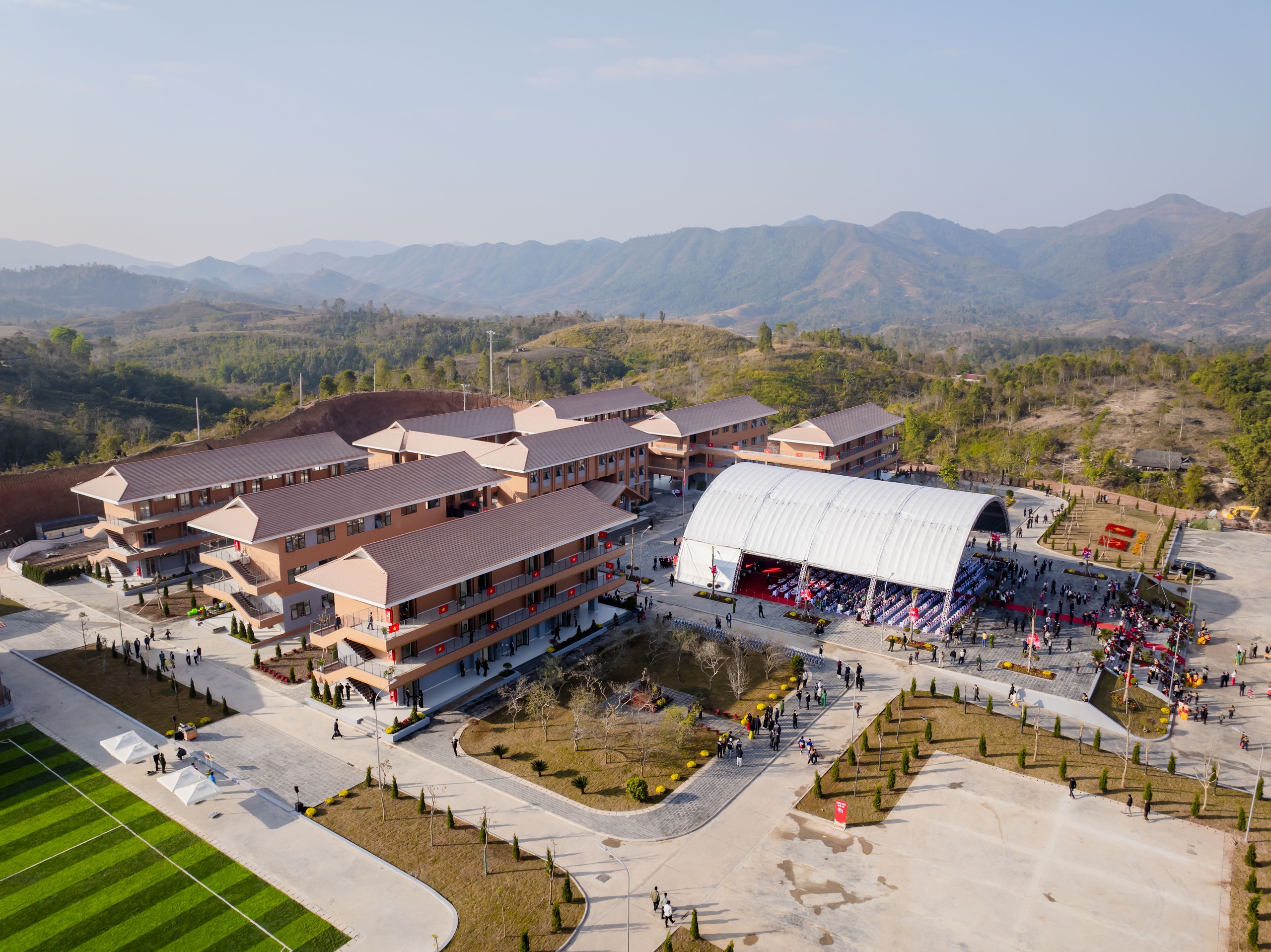 Tổng Bí thư: Đầu năm 2027, 248 trường phổ thông nội trú liên cấp hoạt động đồng bộ- Ảnh 2. Tổng Bí thư: Đầu năm 2027, 248 trường phổ thông nội trú liên cấp hoạt động đồng bộ- Ảnh 2.