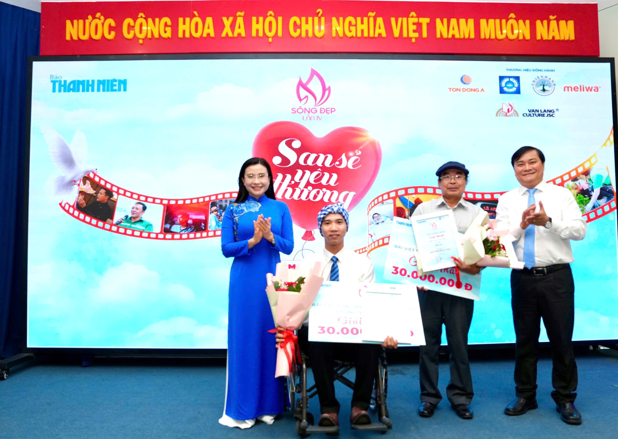 - Ảnh 3. - Ảnh 3.