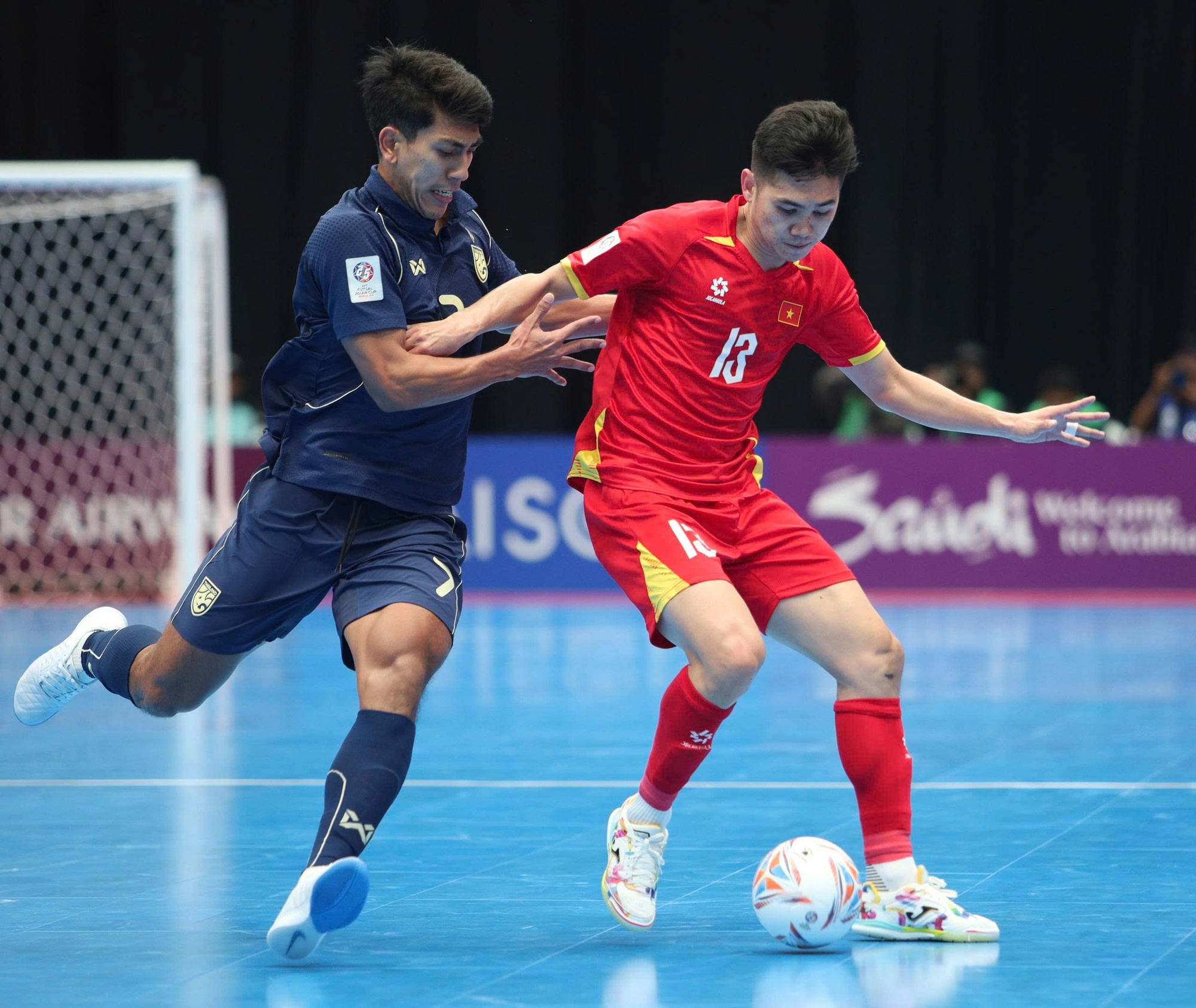 Đội tuyển futsal Việt Nam thua s&aacute;t n&uacute;t Th&aacute;i Lan- Ảnh 1.