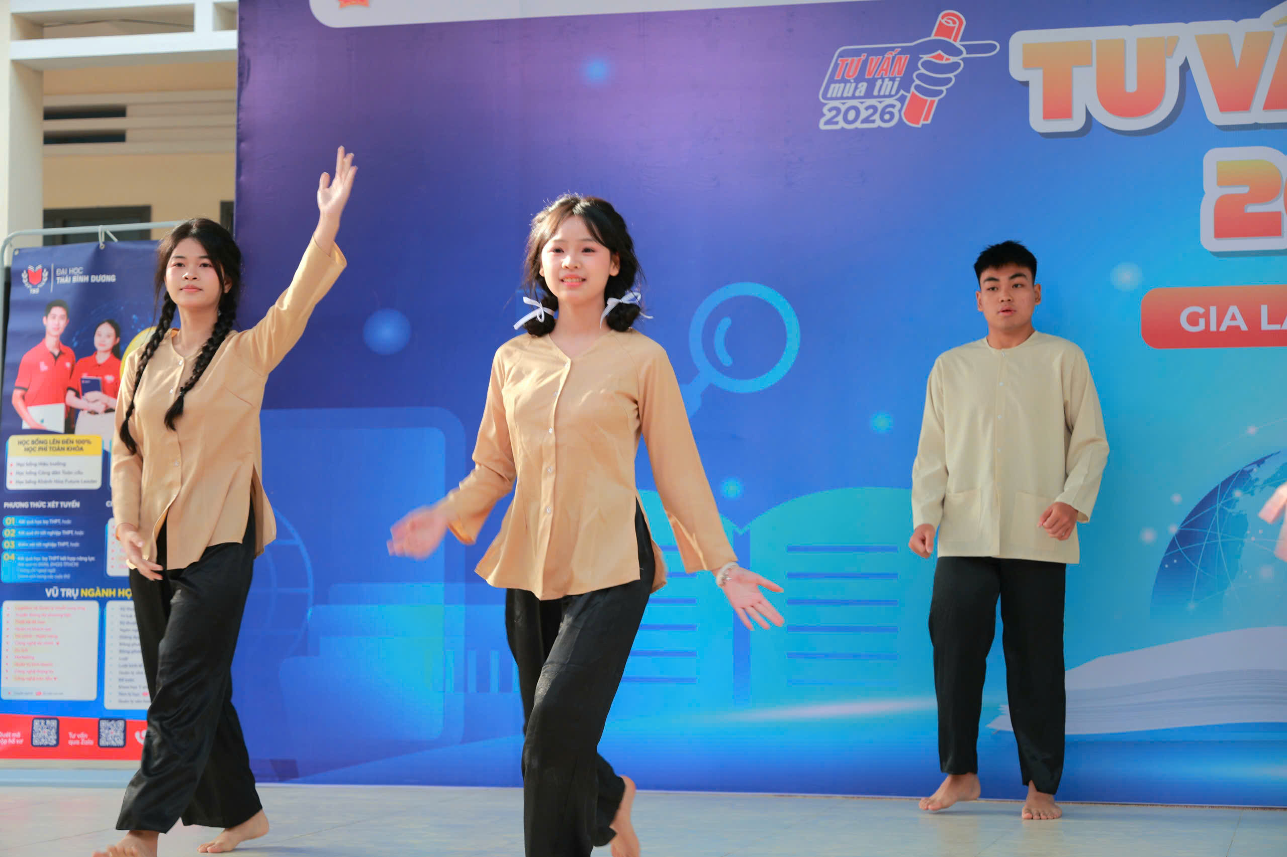 'Nóng' với những câu hỏi về tuyển sinh đại học 2026 - Ảnh 8.