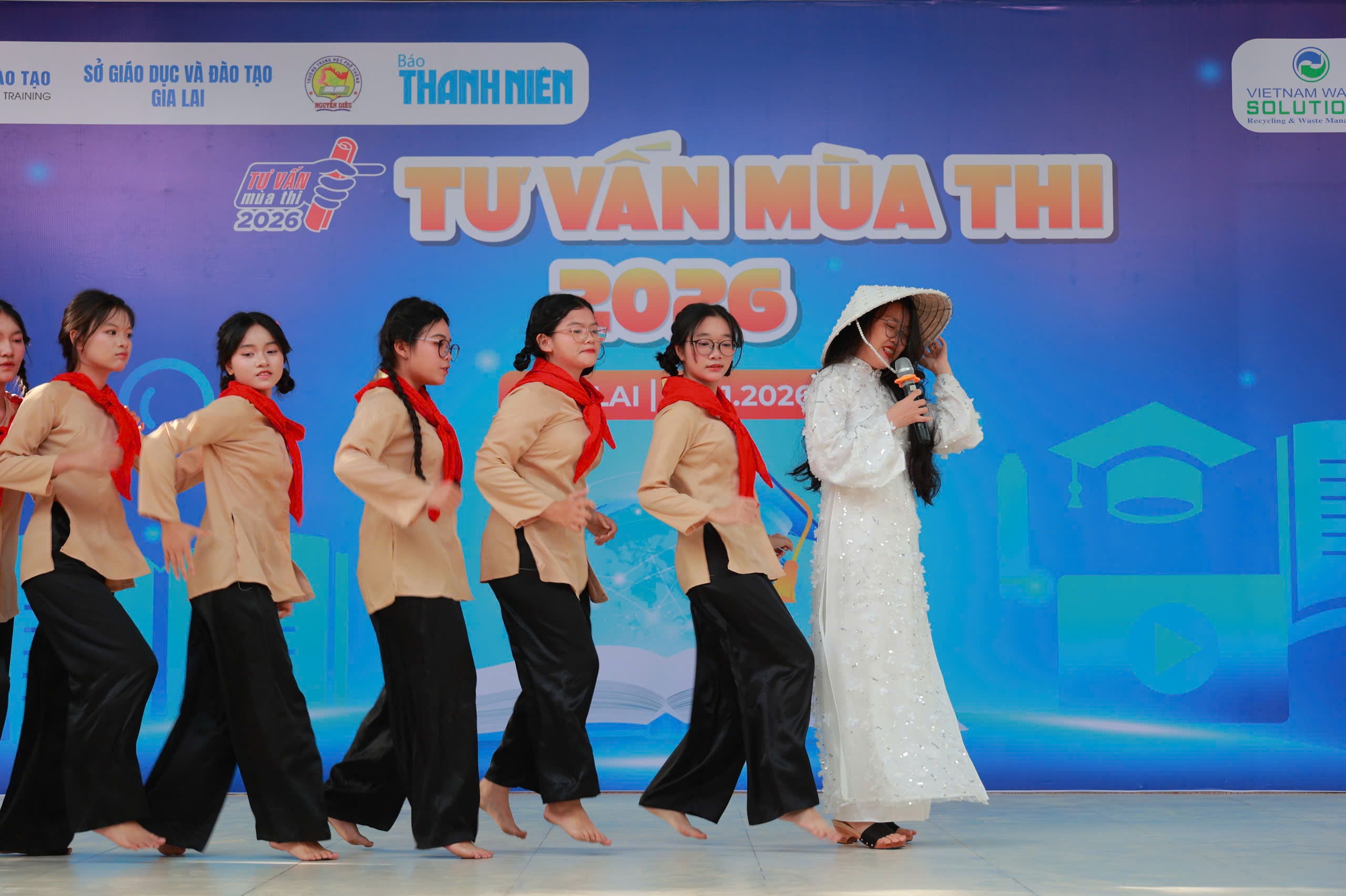 'Nóng' với những câu hỏi về tuyển sinh đại học 2026 - Ảnh 11.