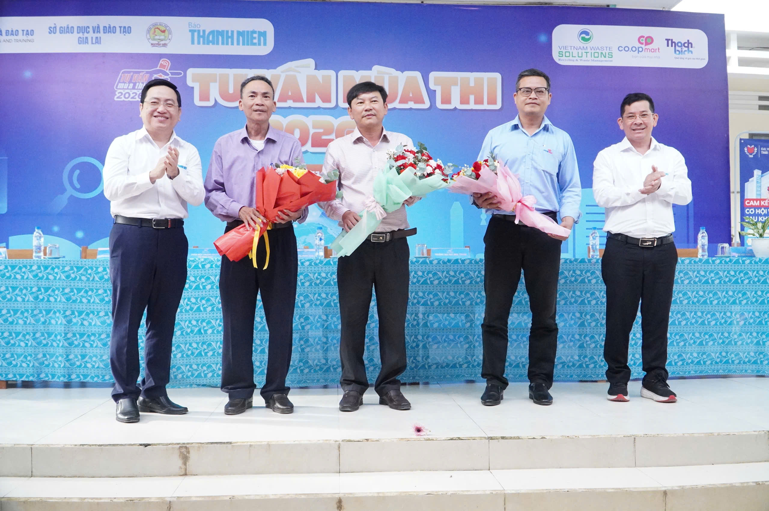 'Nóng' với những câu hỏi về tuyển sinh đại học 2026 - Ảnh 14.