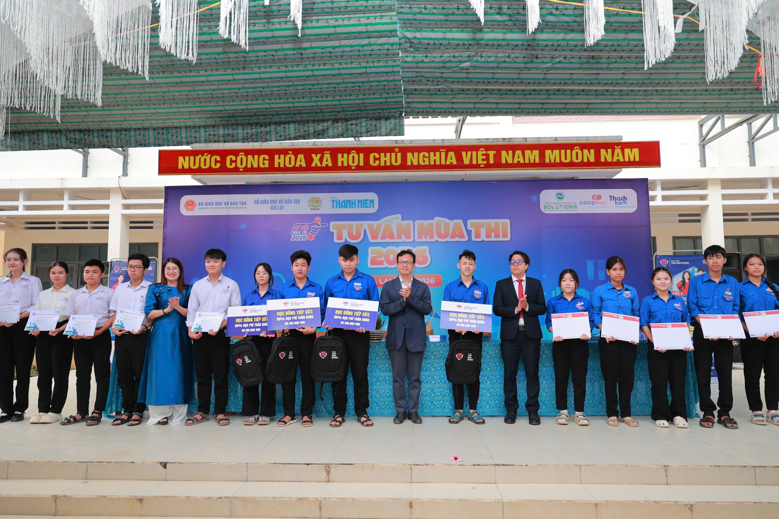 'Nóng' với những câu hỏi về tuyển sinh đại học 2026 - Ảnh 15.