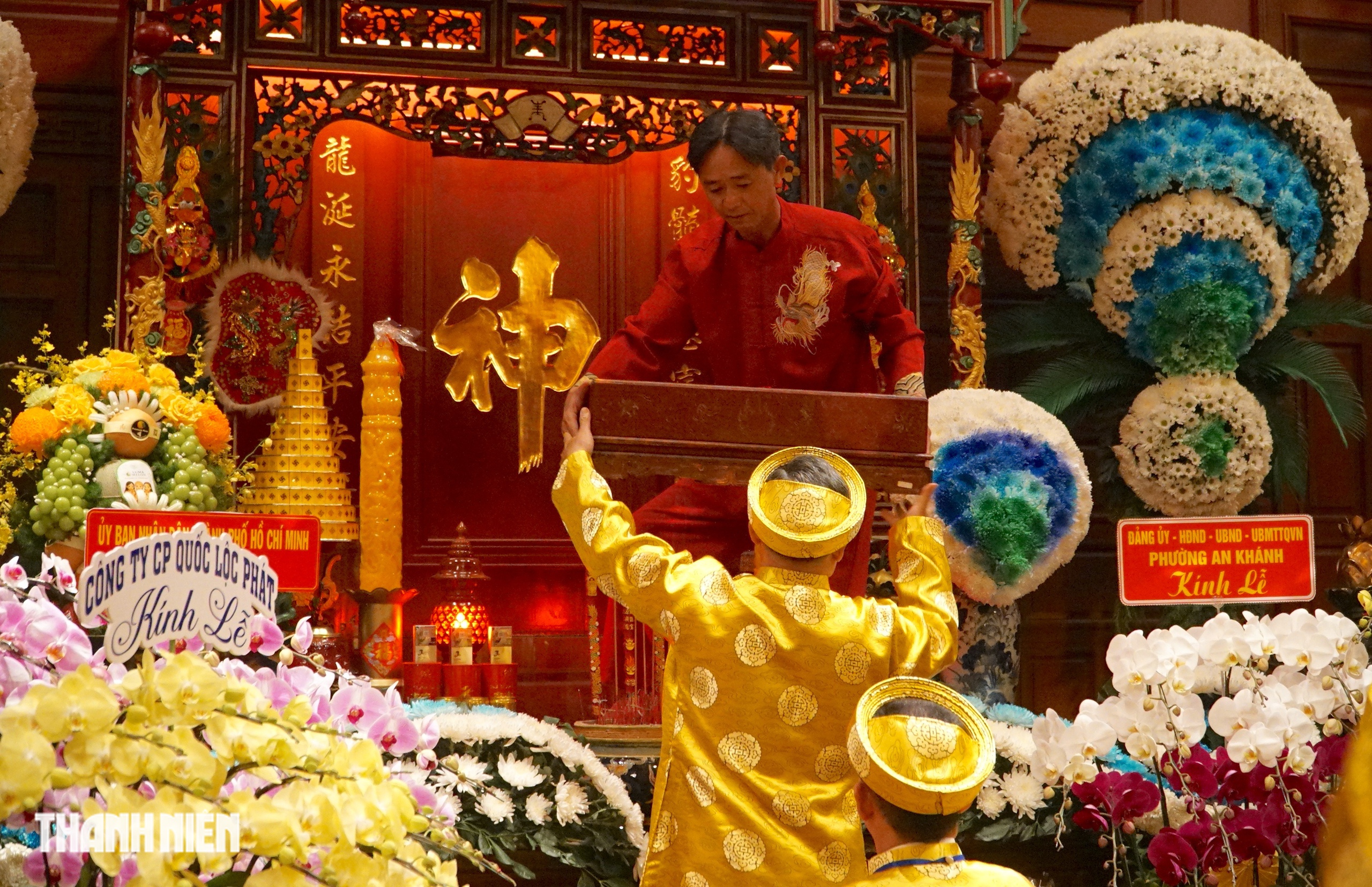 Khoảnh khắc hiếm tại đ&igrave;nh thần An Kh&aacute;nh: Lễ mở ấn trăm năm ở Thủ Thi&ecirc;m - Ảnh 1.