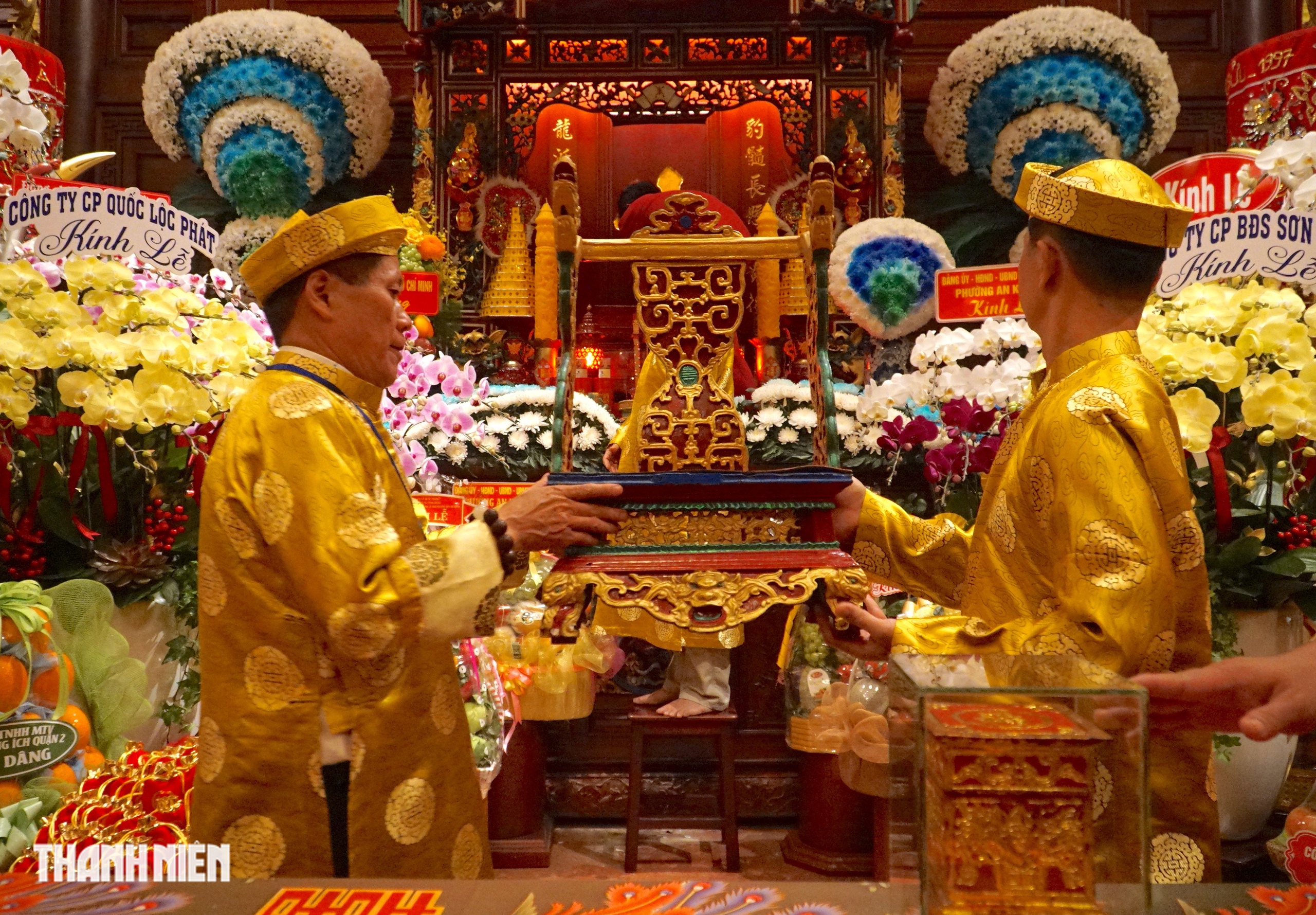 Khoảnh khắc hiếm tại đ&igrave;nh thần An Kh&aacute;nh: Lễ mở ấn trăm năm ở Thủ Thi&ecirc;m - Ảnh 8.