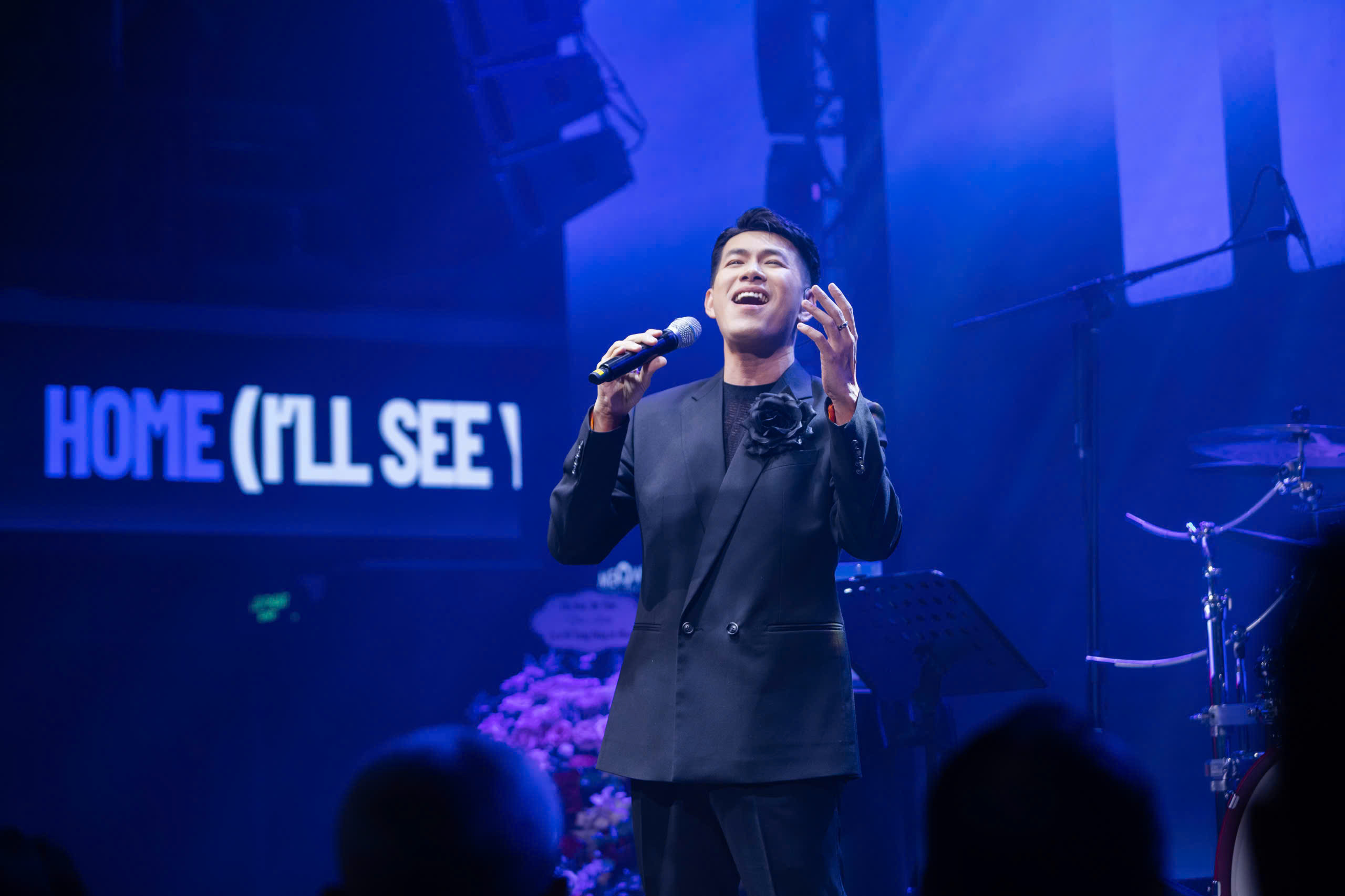 Hồ Trung Dũng: 'Tôi không thấy mình nhạt, bởi không bao giờ so sánh với ai' - Ảnh 2.