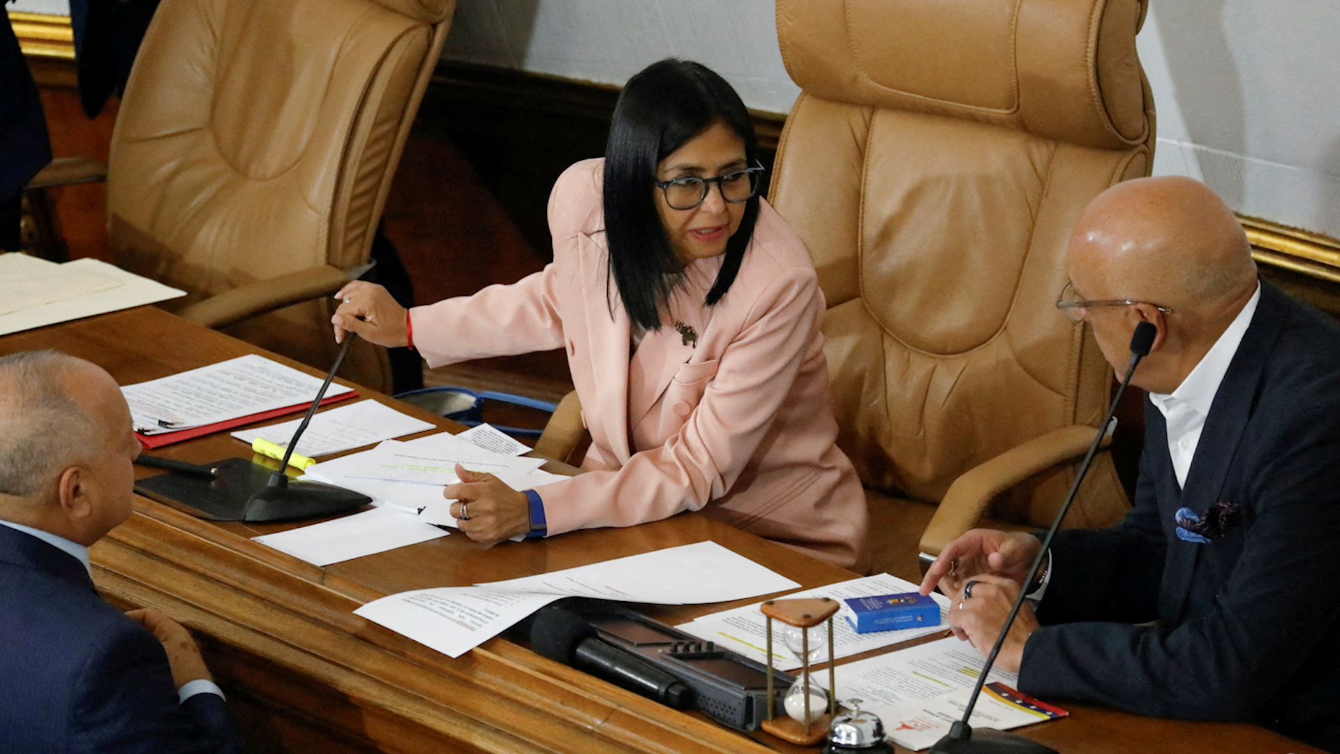 &Ocirc;ng Trump tuy&ecirc;n bố Mỹ sẽ điều h&agrave;nh Venezuela sau khi bắt giữ Tổng thống Maduro - Ảnh 1.