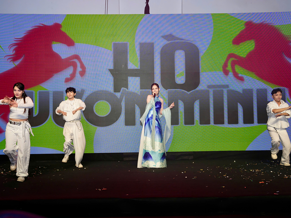 Vui tươi, sôi động lễ kỷ niệm Báo Thanh Niên 40 năm - Ảnh 12.