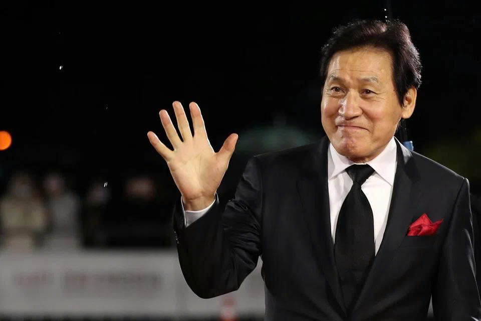 'Quốc bảo điện ảnh' Hàn Quốc Ahn Sung Ki qua đời ở tuổi 74 - Ảnh 1.