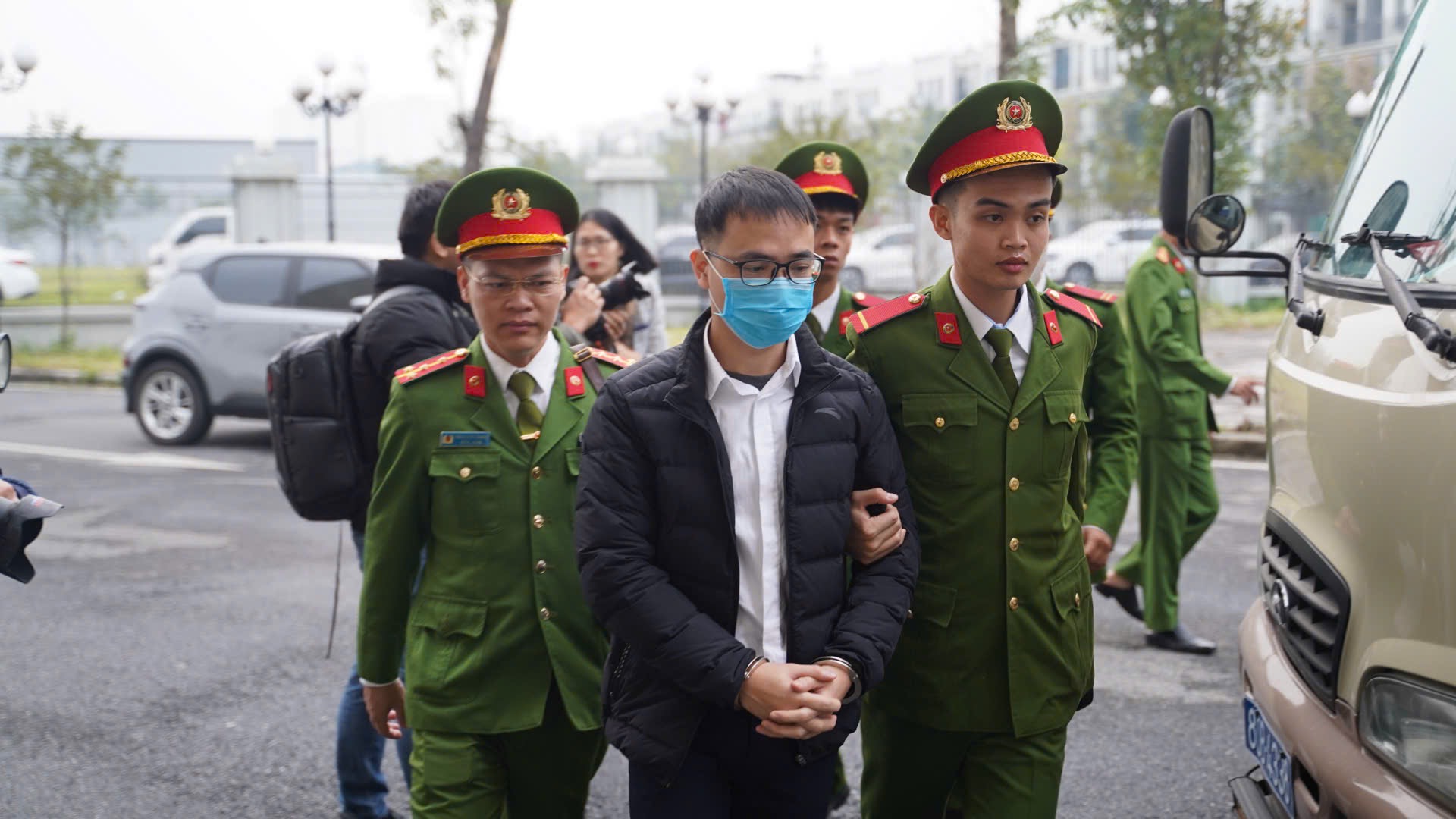 2 cựu Cục trưởng Cục An toàn thực phẩm hầu tòa vì nhận hối lộ- Ảnh 8.