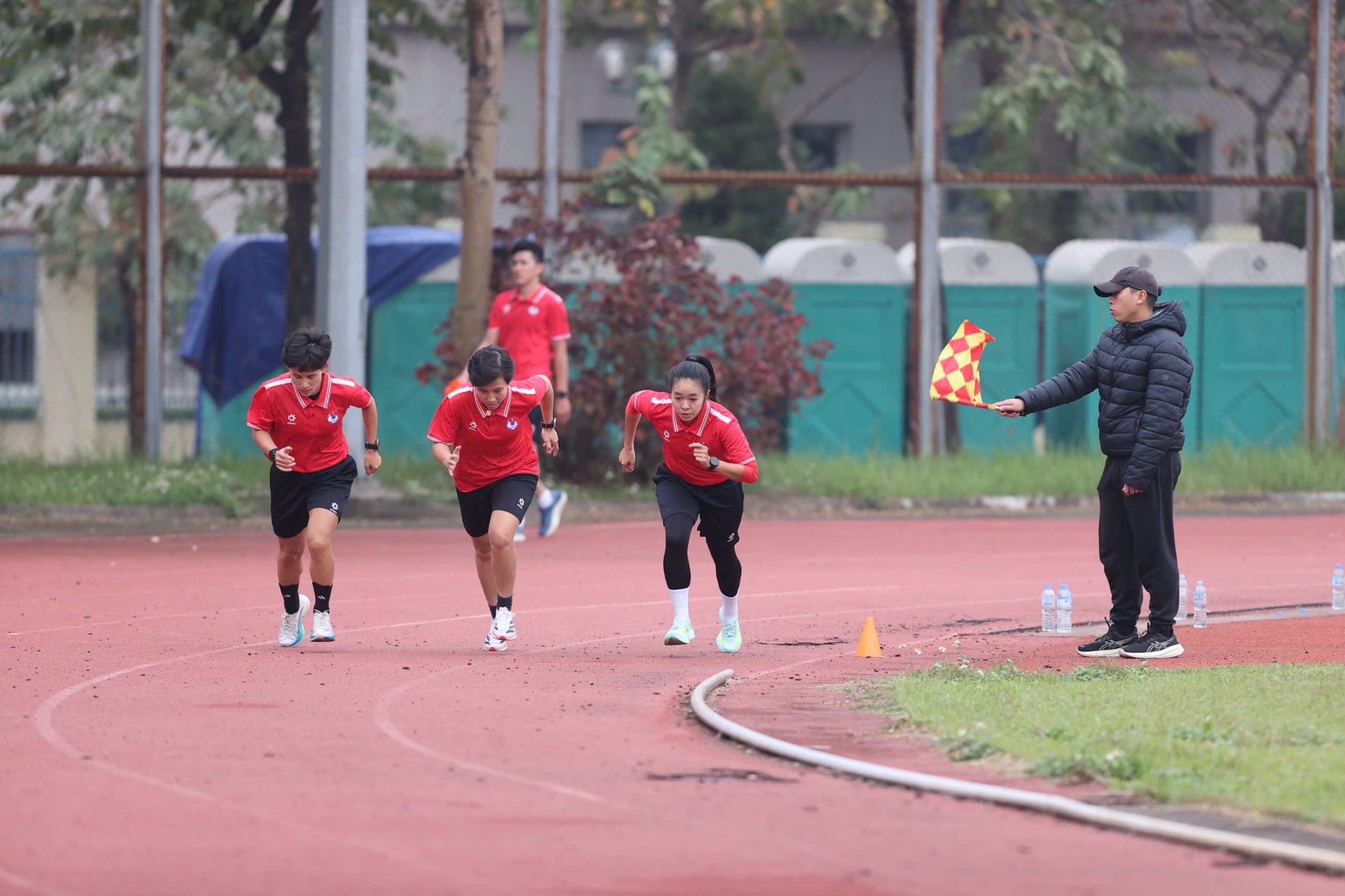 VFF tổ chức tập huấn đặc biệt, 65/66 trọng tài Việt Nam đạt chuẩn thể lực- Ảnh 9. VFF tổ chức tập huấn đặc biệt, 65/66 trọng tài Việt Nam đạt chuẩn thể lực- Ảnh 9.