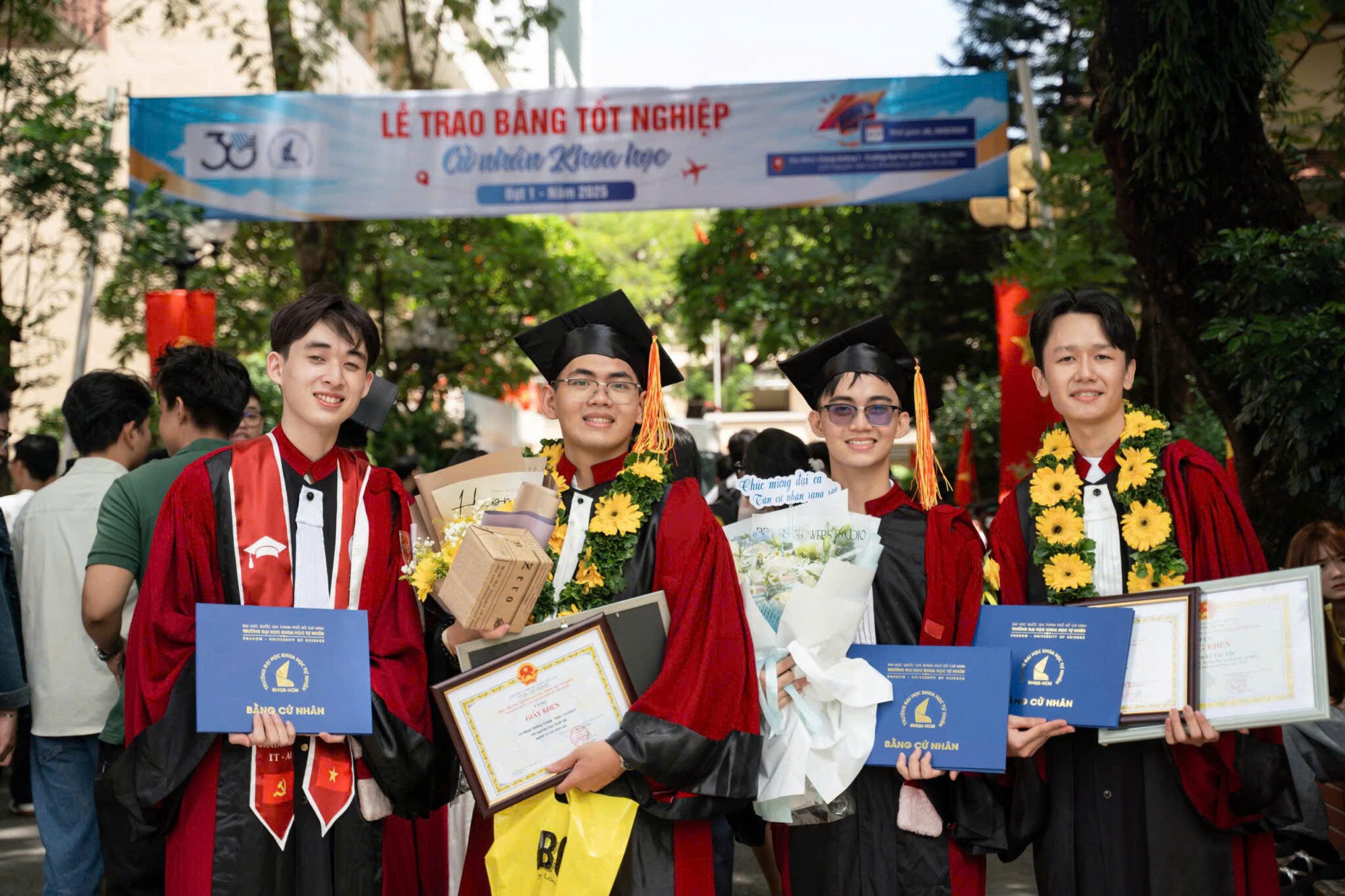 Tình hình việc làm của sinh viên ngành AI Sau khi tốt nghiệp tại việt nam - Ảnh 1. Tình hình việc làm của sinh viên ngành AI Sau khi tốt nghiệp tại việt nam - Ảnh 1.