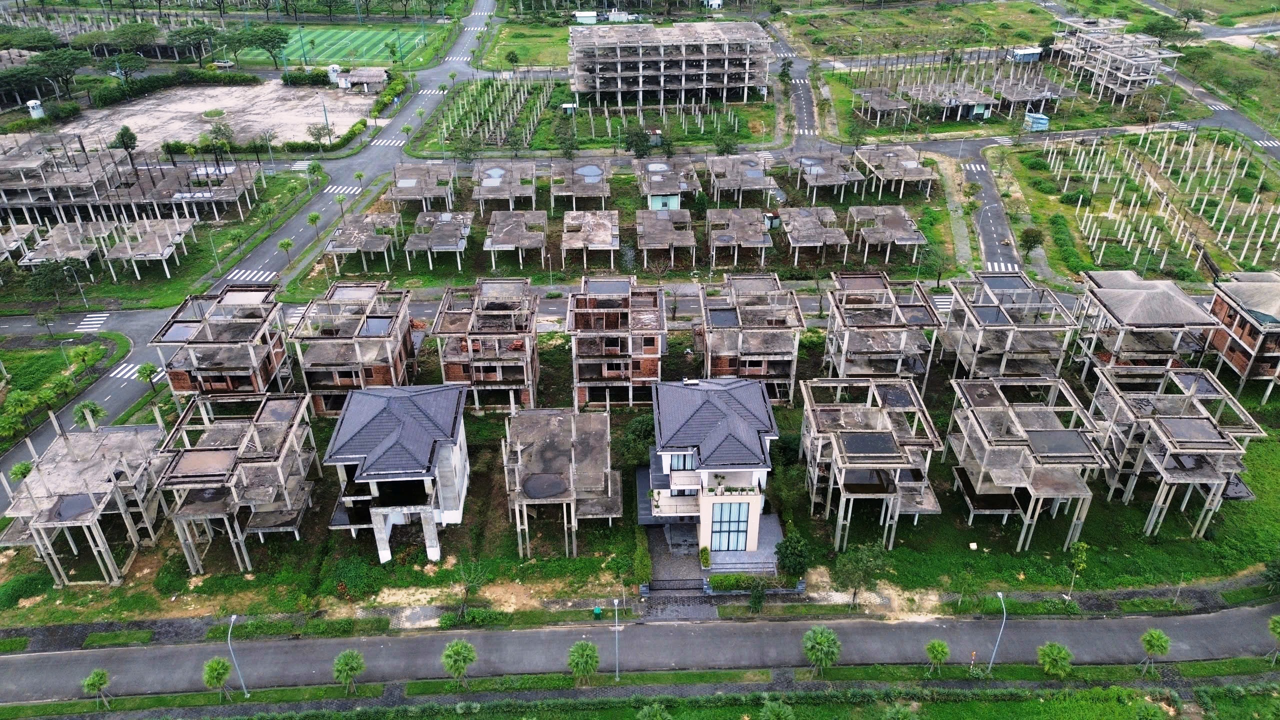 Cận cảnh khu đô thị gần 4.500 tỉ đồng ở Đà Nẵng dính hàng loạt vi phạm- Ảnh 3. Cận cảnh khu đô thị gần 4.500 tỉ đồng ở Đà Nẵng dính hàng loạt vi phạm- Ảnh 3.