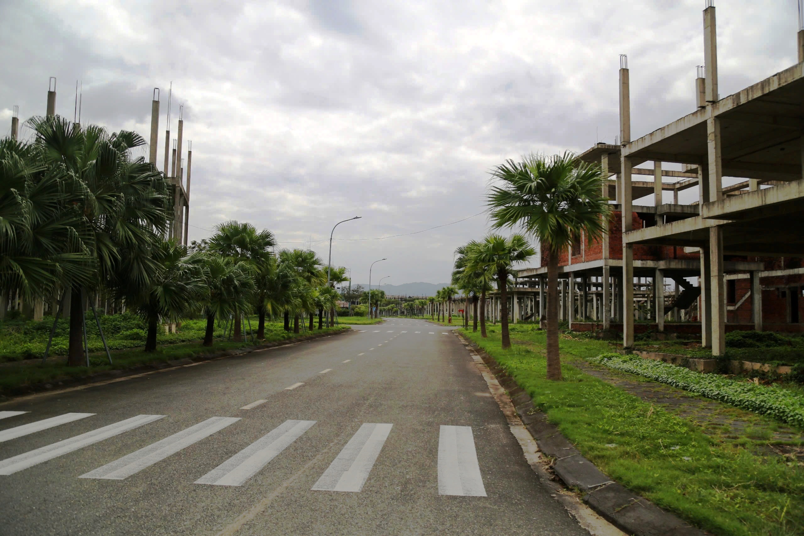 Cận cảnh khu đô thị gần 4.500 tỉ đồng ở Đà Nẵng dính hàng loạt vi phạm- Ảnh 19. Cận cảnh khu đô thị gần 4.500 tỉ đồng ở Đà Nẵng dính hàng loạt vi phạm- Ảnh 19.