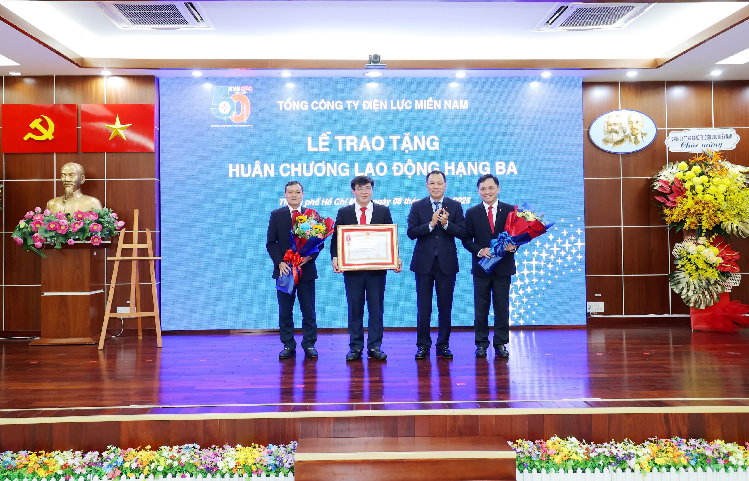 10 dấu ấn nổi bật của  EVNSPC trong năm 2025 - Ảnh 3.