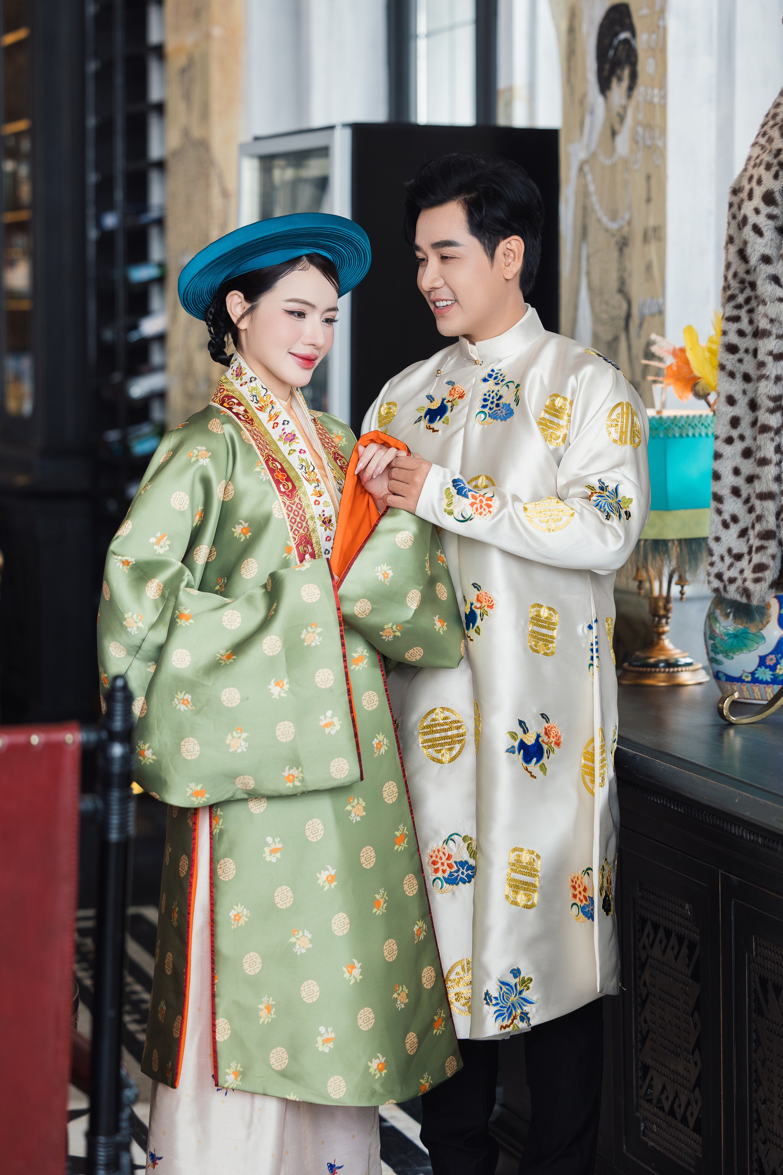 Nguy&ecirc;n Khang t&igrave;nh tứ b&ecirc;n đ&agrave;n em k&eacute;m 14 tuổi - Ảnh 3.