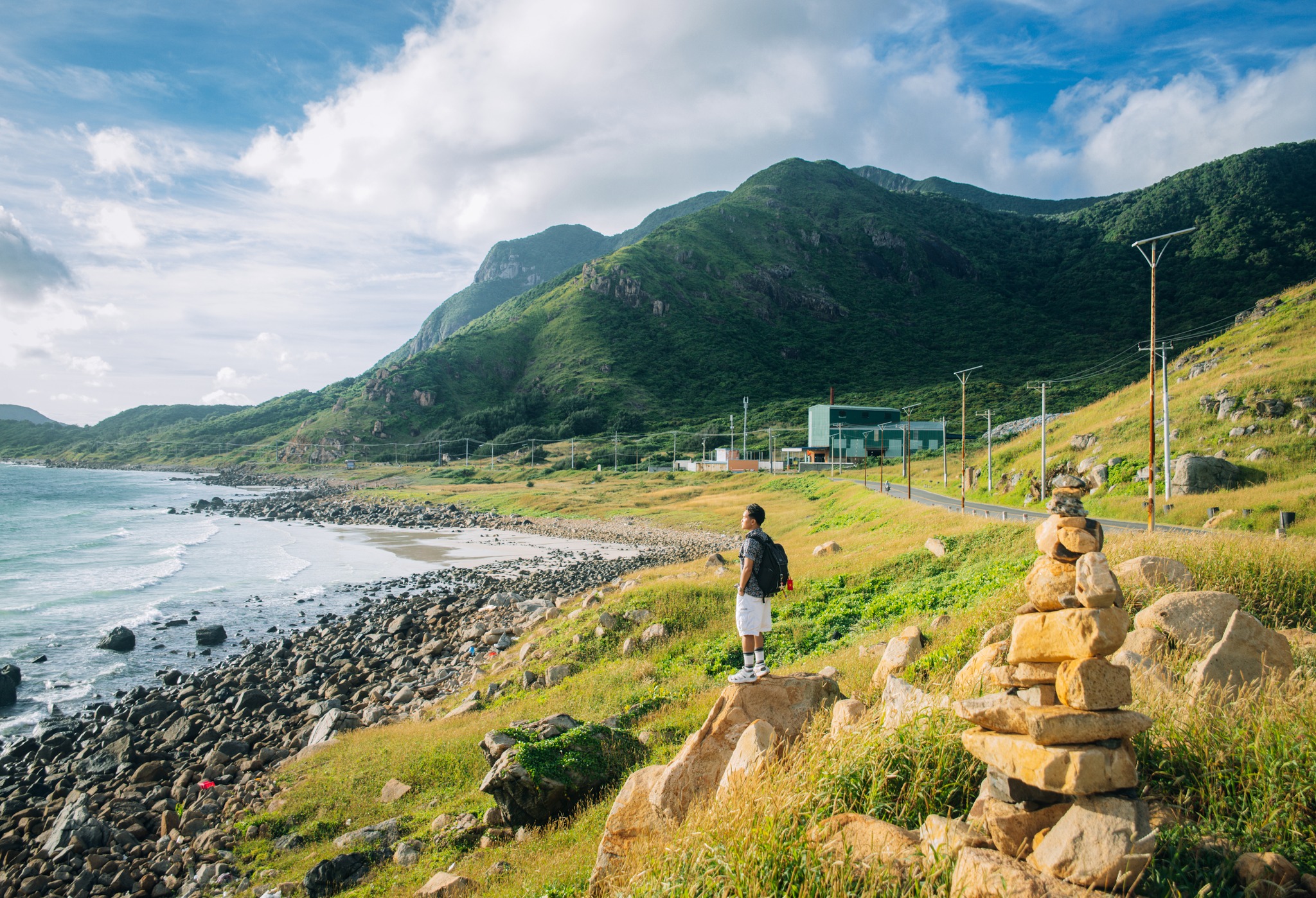 62 ng&agrave;y xuy&ecirc;n Việt, ch&agrave;ng trai g&acirc;y ấn tượng với những bức ảnh đẹp như tranh - Ảnh 10.