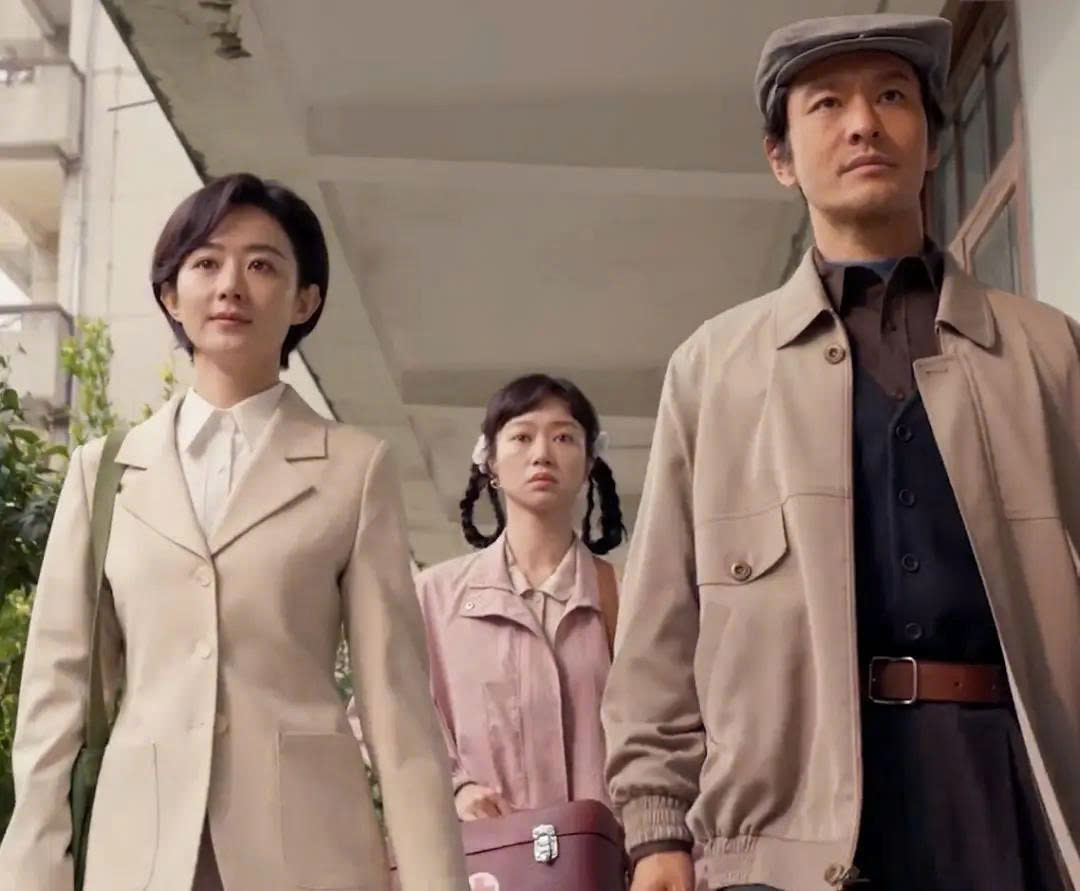 Phim mới của Triệu Lệ Dĩnh và Huỳnh Hiểu Minh đứng trên bờ vực thất bại - Ảnh 3.