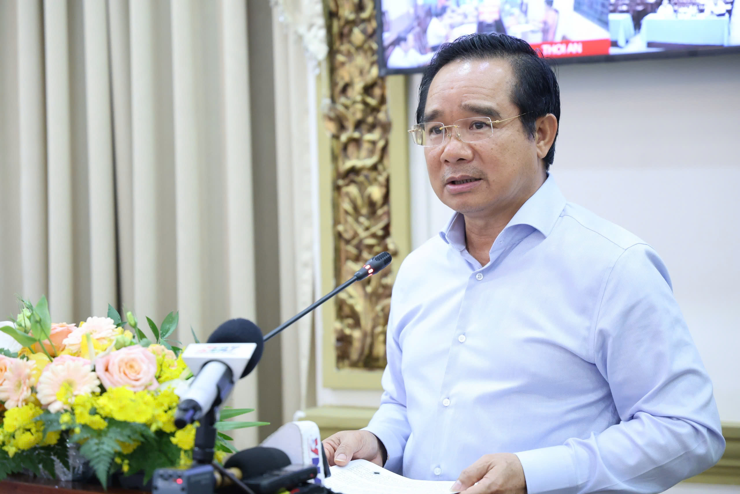 TP.HCM đặt mục tiêu thu ngân sách 805.000 tỉ đồng - Ảnh 1.