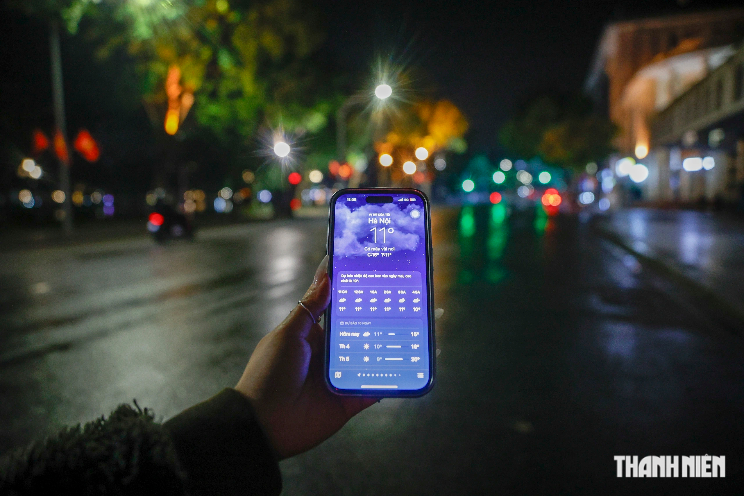 Người H&agrave; Nội co ro trong đ&ecirc;m r&eacute;t 11 độ C , cuộc sống trong gi&aacute; lạnh - Ảnh 8.