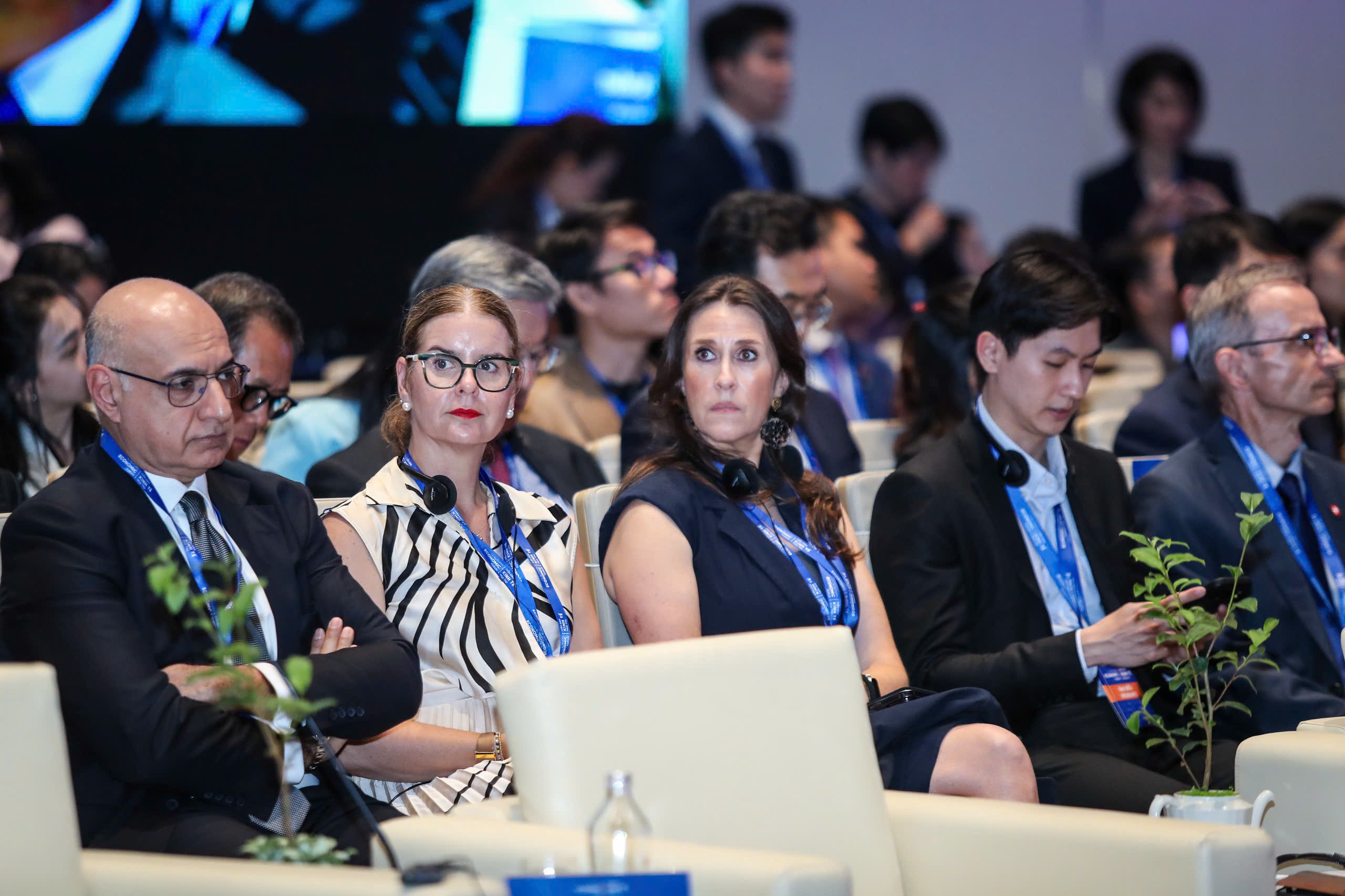 Giải ngân vốn FDI đạt đỉnh, lĩnh vực nào đang hấp dẫn nhà đầu từ ngoại? - Ảnh 2.