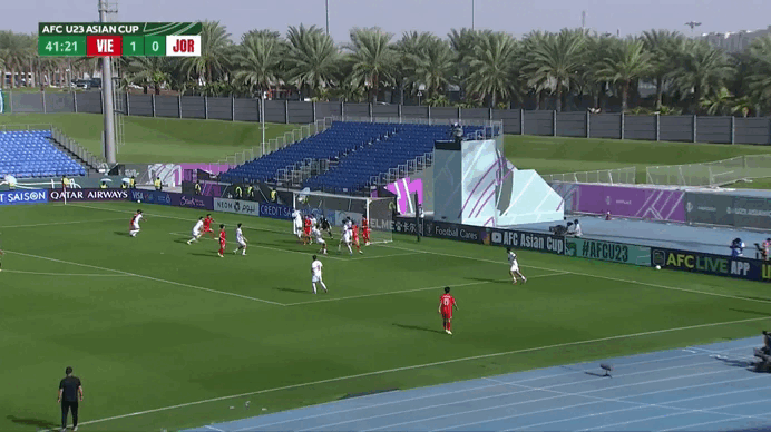 HLV Kim Sang-sik nghẹn ng&agrave;o cảm ơn U.23 Việt Nam, n&oacute;i cực hay về b&agrave;n thắng của Hiểu Minh - Ảnh 4.