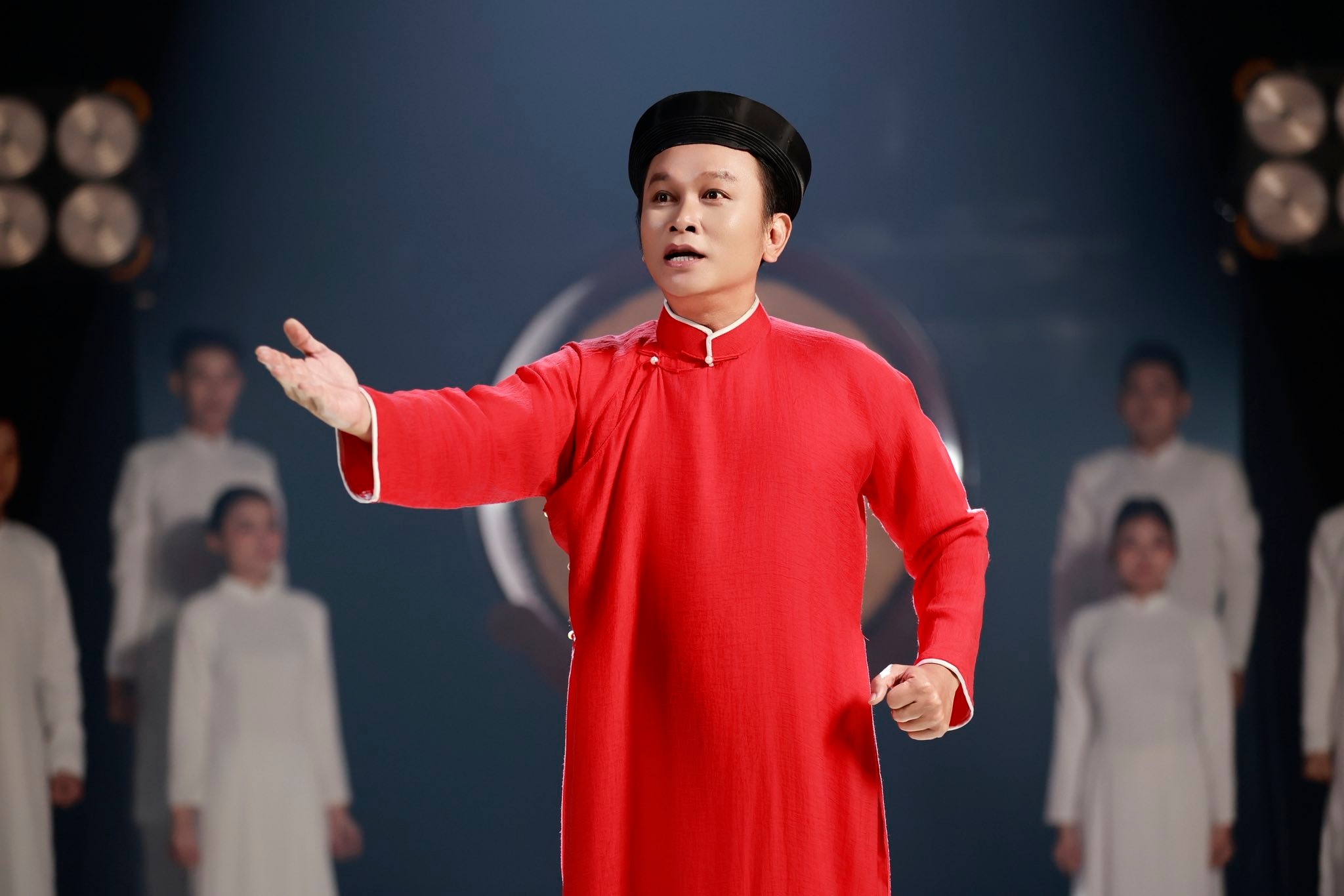 Cuộc sống kín tiếng của NSND Hữu Quốc - Ảnh 1.