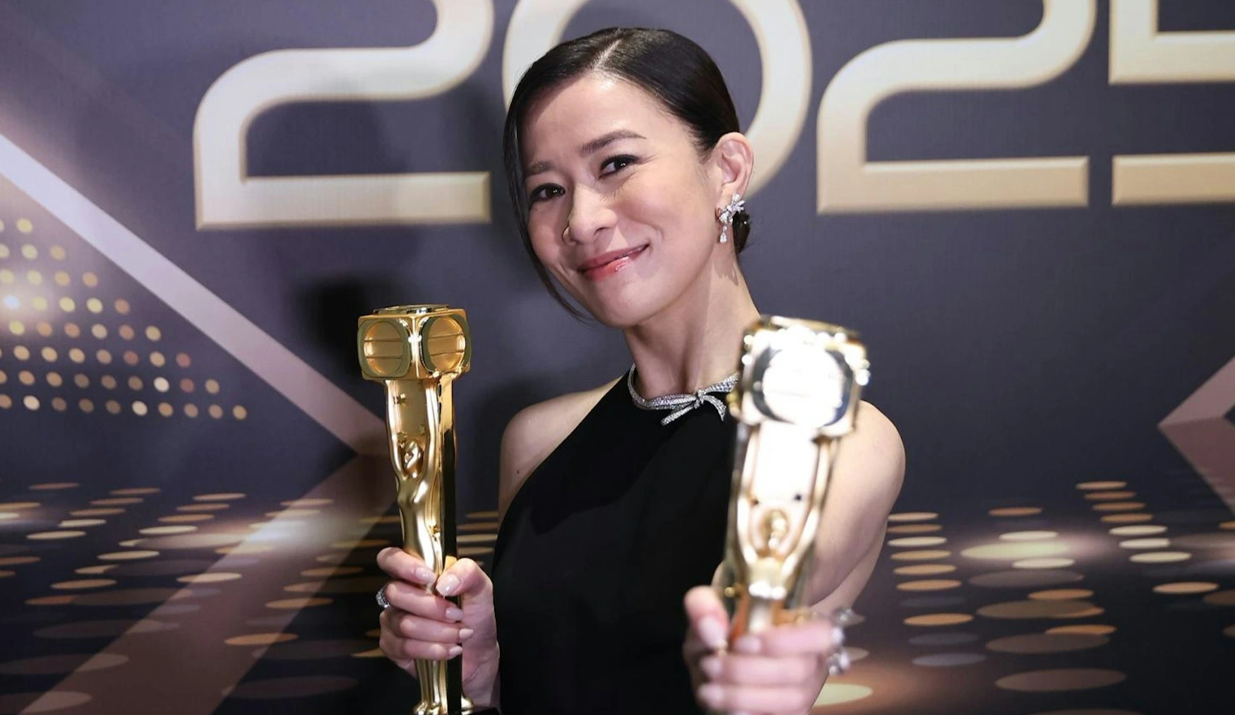 Xa Thi Mạn suýt bỏ nghề vì bị chê diễn xuất tệ hại - Ảnh 1.