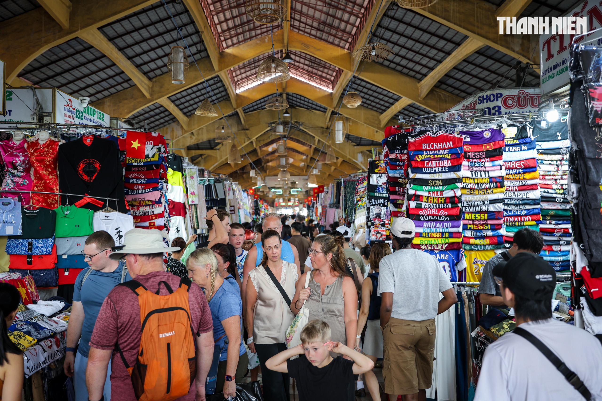 Nỗi lo của tiểu thương lớn tuổi khi chuyển từ thuế kho&aacute;n sang k&ecirc; khai thuế mới - Ảnh 11.