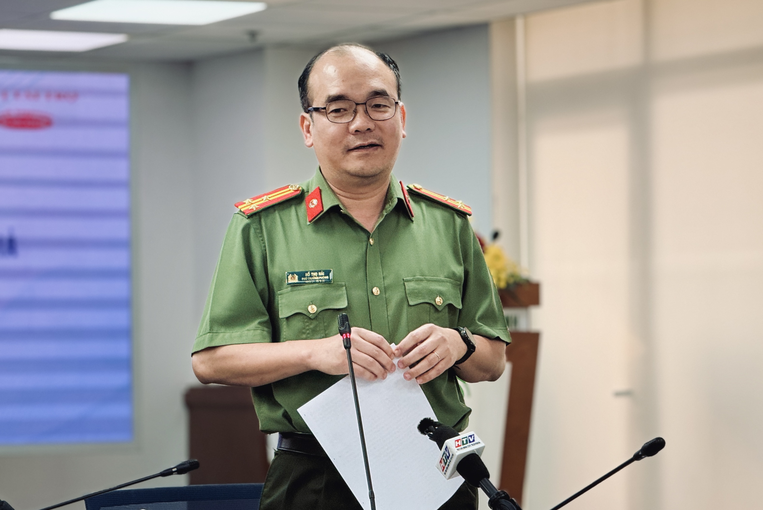 Nghệ sĩ Quyền Linh: 'Tôi rối loạn vì bị gắn vào quảng cáo thuốc giả trên mạng' - Ảnh 3.