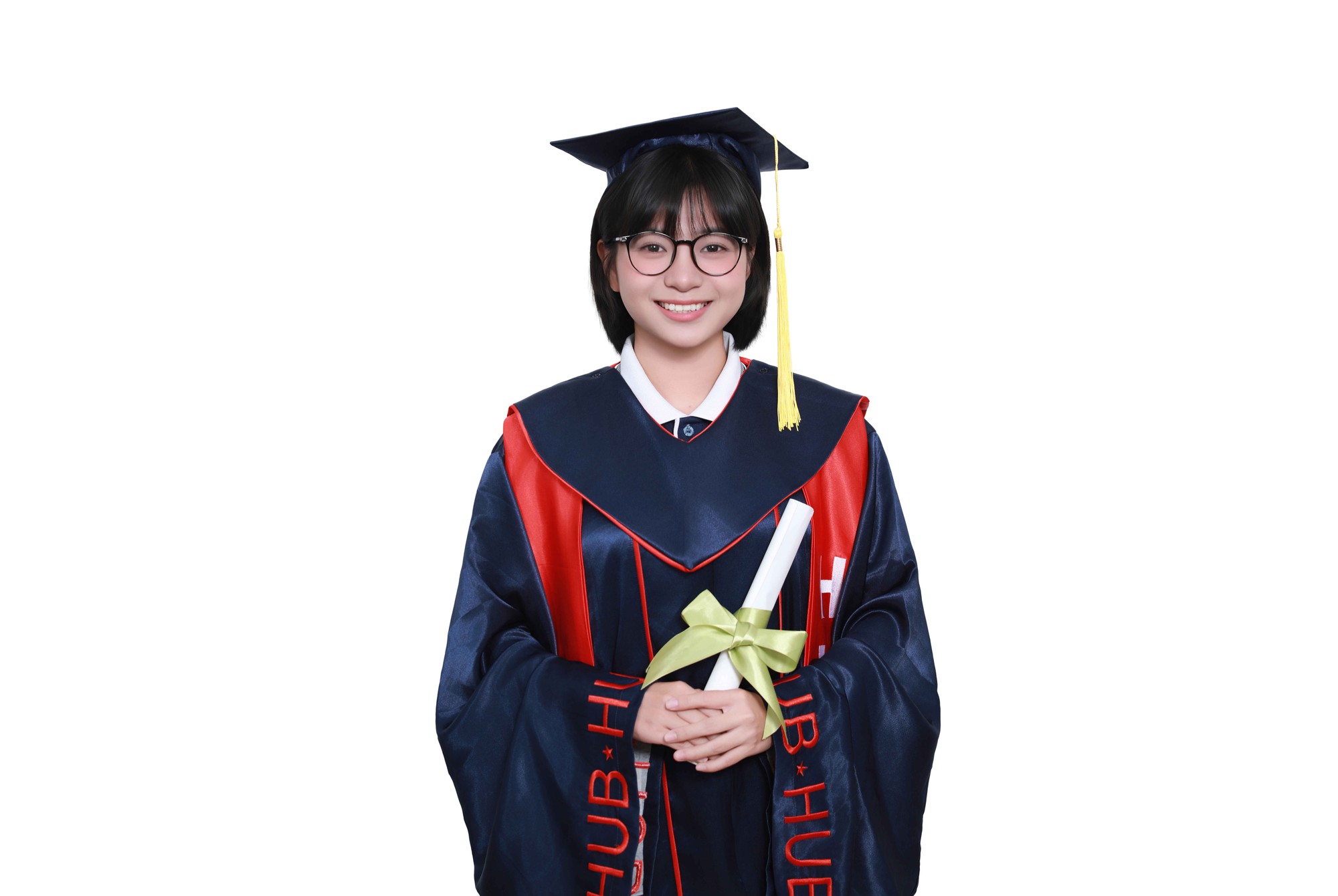 Lan tỏa trên mạng xã hội: Nữ sinh viên viết thư tay cảm ơn các ân nhân