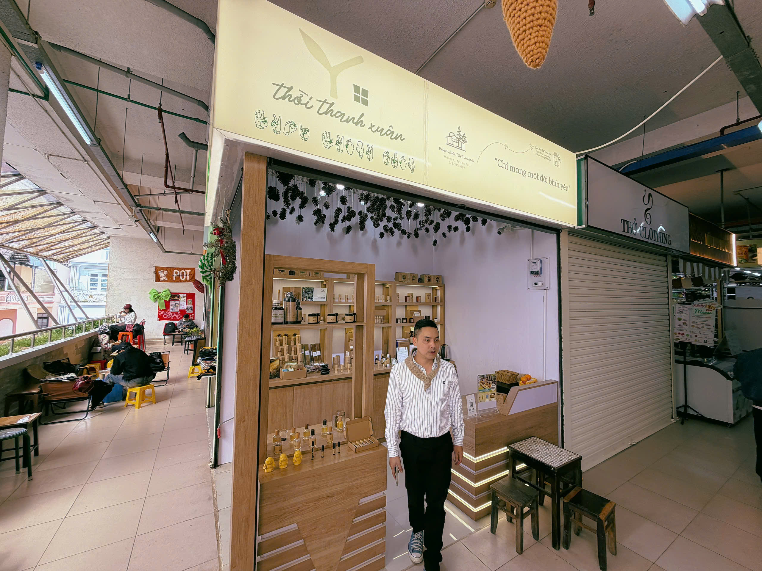 Khách du lịch đổ lên chợ mới Đà Lạt vì nhiều 'góc xinh' - Ảnh 4.