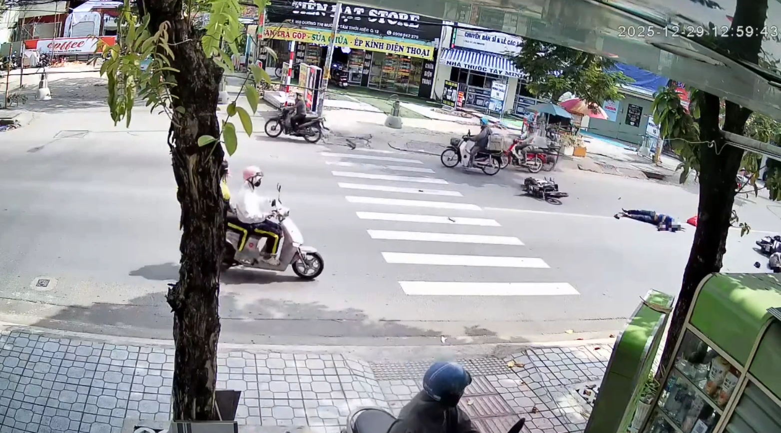 Nỗi lo mất an toàn giao thông giao lộ Dương Thị Mười - Tân Thới Hiệp 21- Ảnh 1.