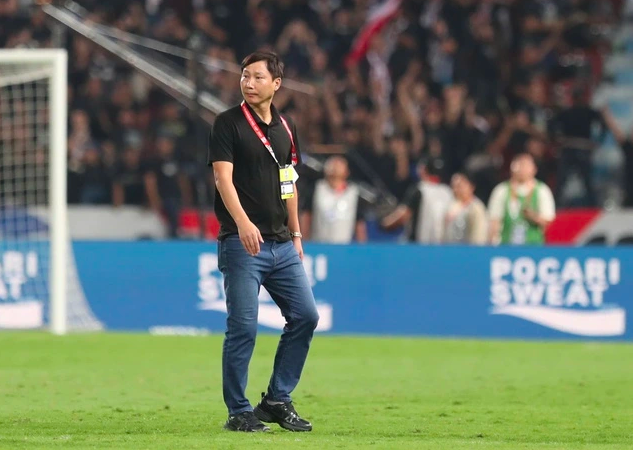 Thầy Kim tiết lộ th&uacute; vị về quả t&aacute;o của Đ&igrave;nh Bắc, chiếc &aacute;o may mắn v&agrave; muốn thắng U.23 Kyrgyzstan
- Ảnh 2.