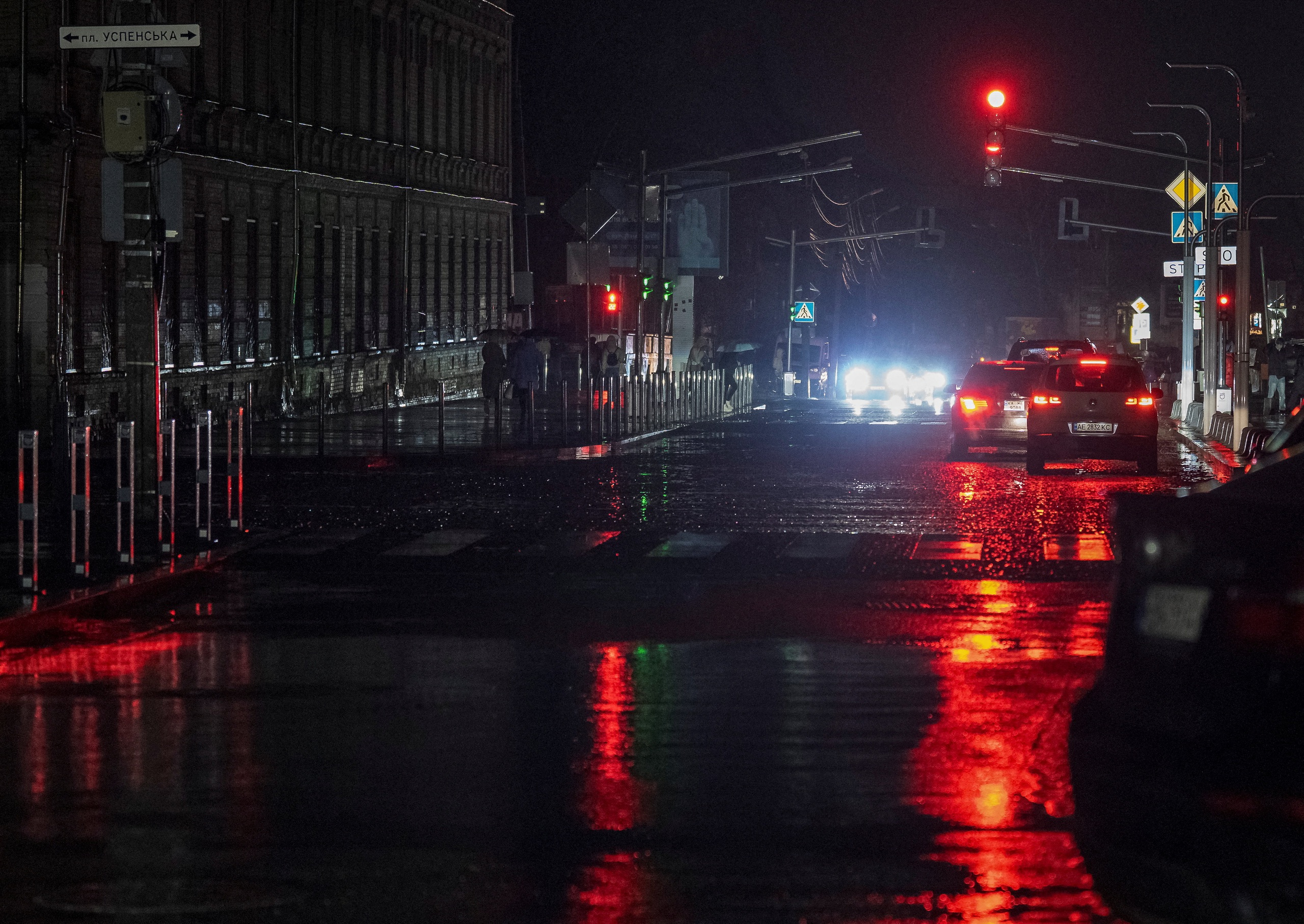 Nga bắn t&ecirc;n lửa Oreshnik v&agrave;o v&ugrave;ng Lviv?  - Ảnh 1.