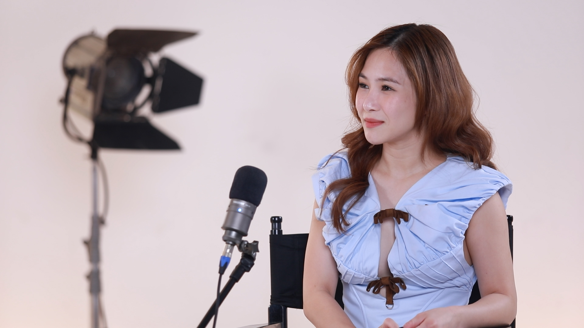 Ca sĩ Hương Tràm: Tôi hết lòng khi yêu - Ảnh 1.