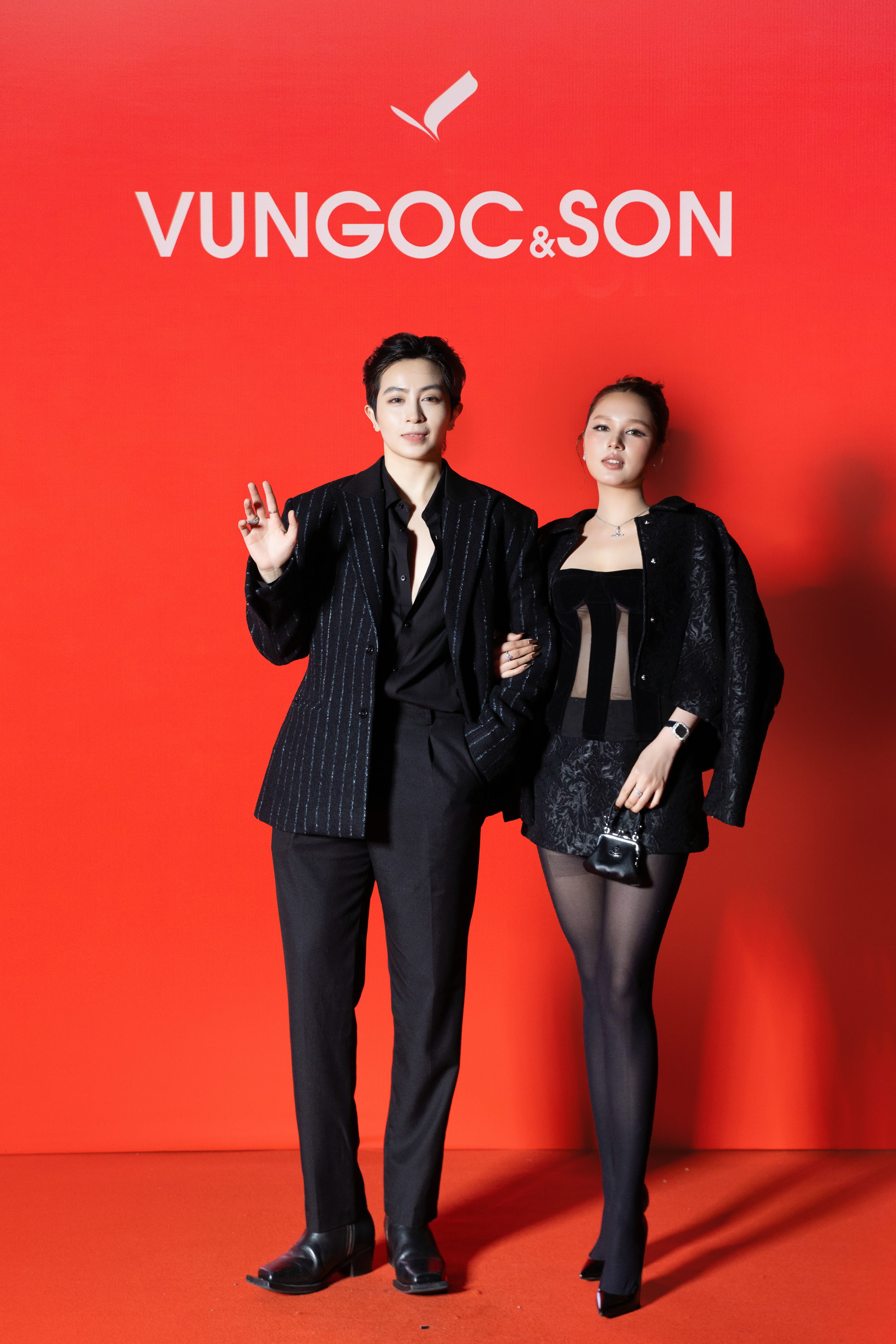 D&agrave;n hoa hậu, &aacute; hậu đọ sắc tại thảm đỏ 'VUNGOC&SON' - Ảnh 14.