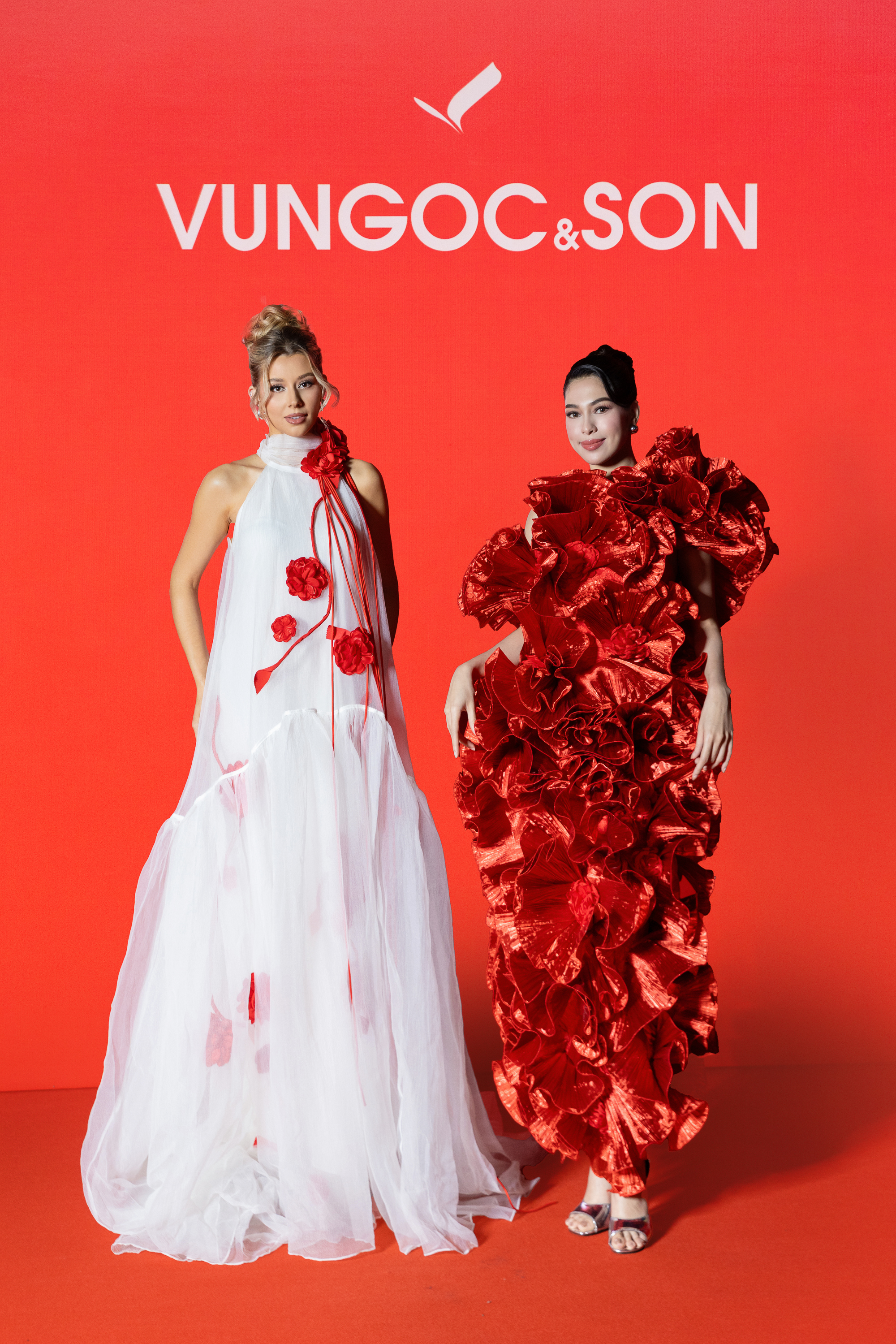 D&agrave;n hoa hậu, &aacute; hậu đọ sắc tại thảm đỏ 'VUNGOC&SON' - Ảnh 9.