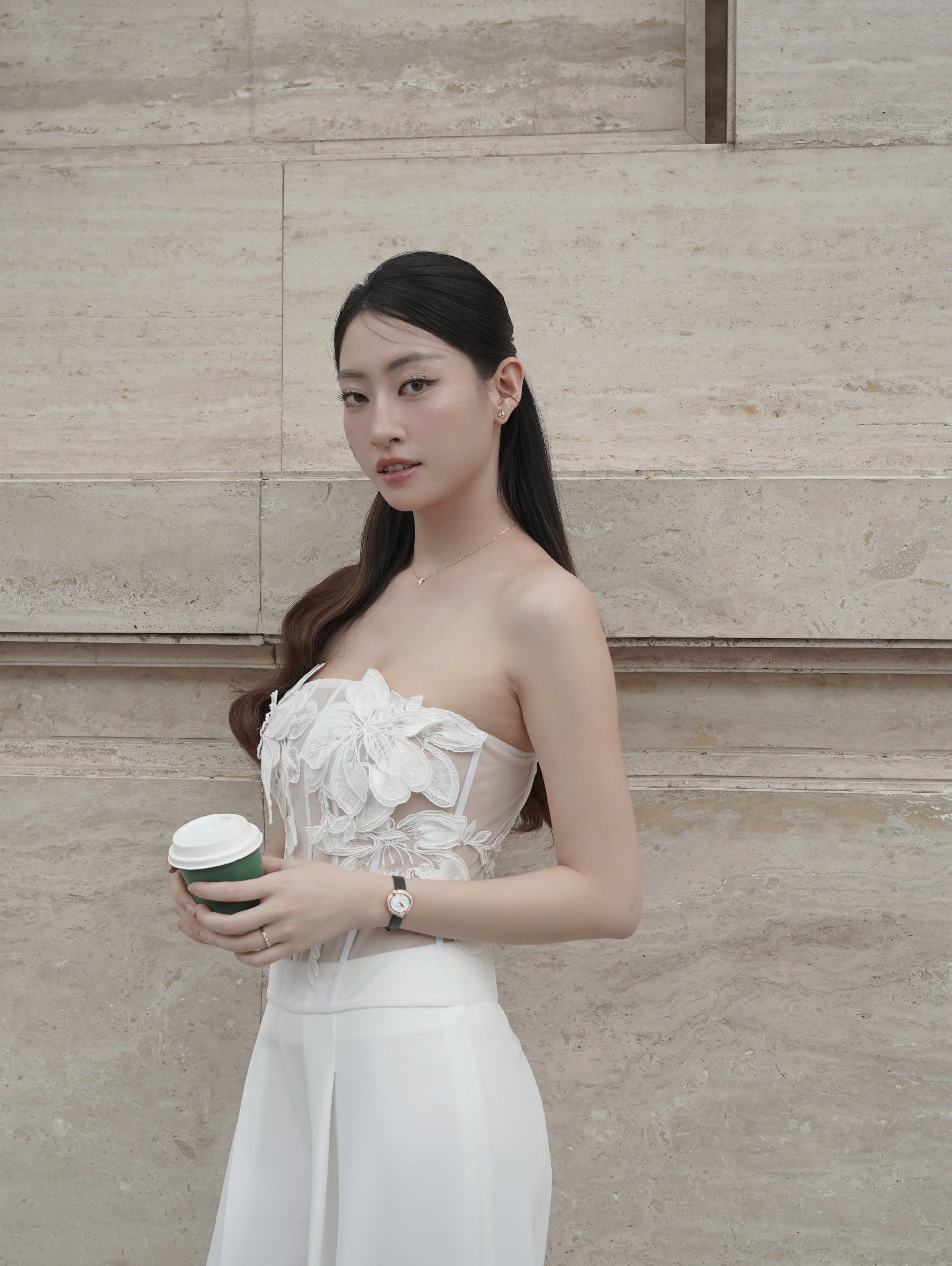 Phong cách đời thường của Phương Khánh, Tiểu Vy - Ảnh 3.