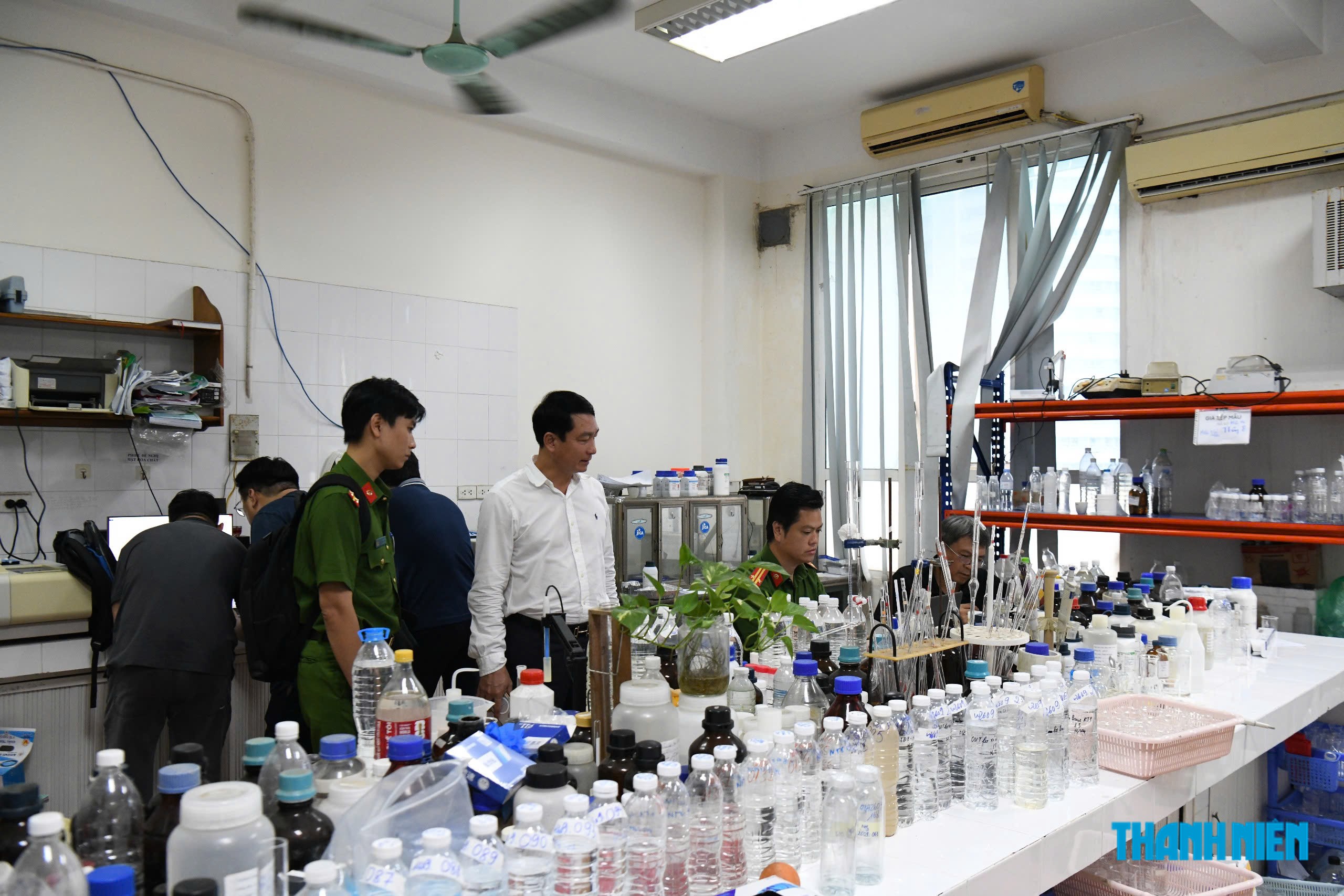 28 người bị C04 khởi tố vì làm sai lệch kết quả quan trắc giữ chức gì?- Ảnh 1.