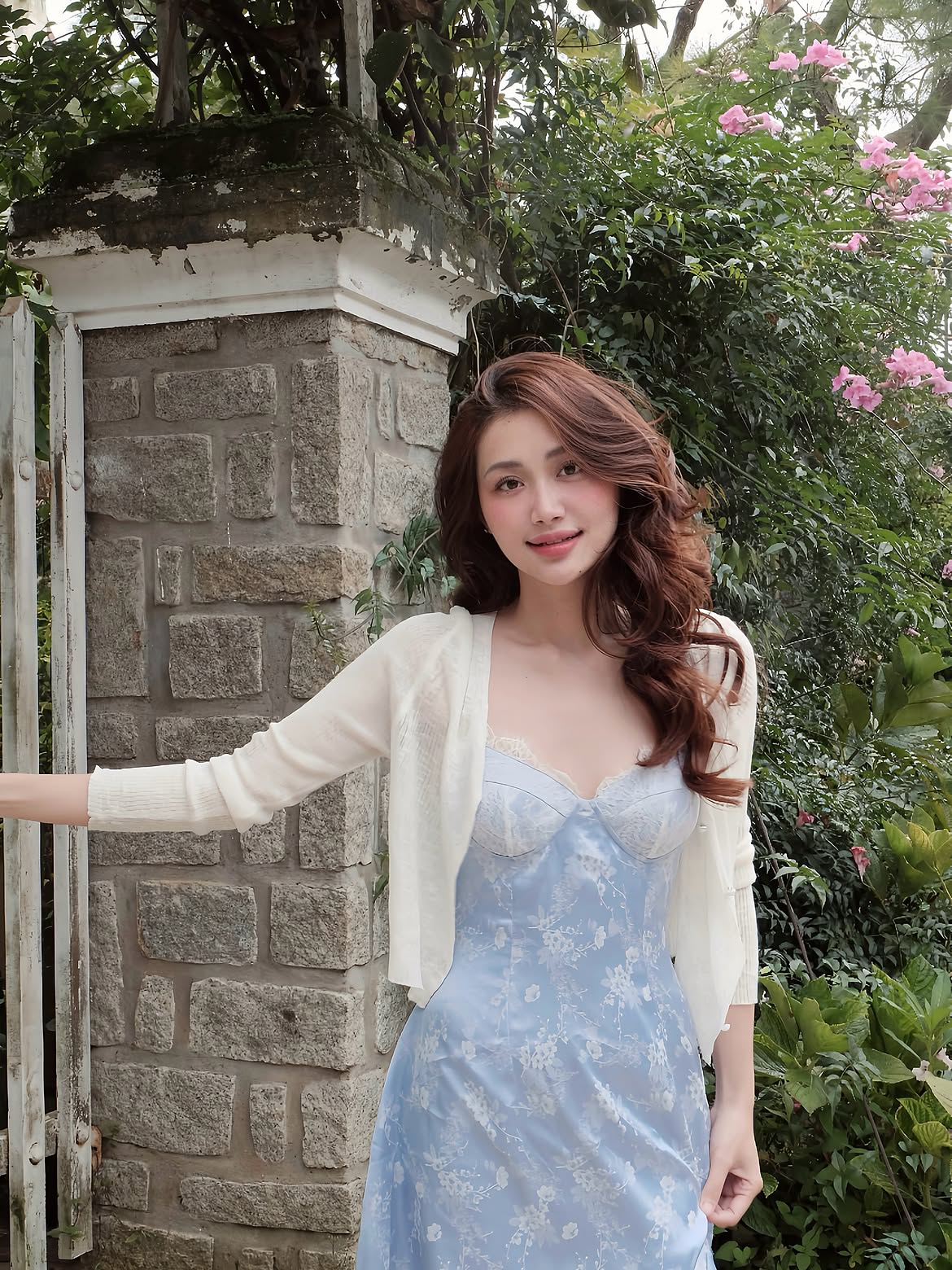 Cardigan vẫn được yêu thích giữa vòng xoay của các xu hướng mới- Ảnh 7.