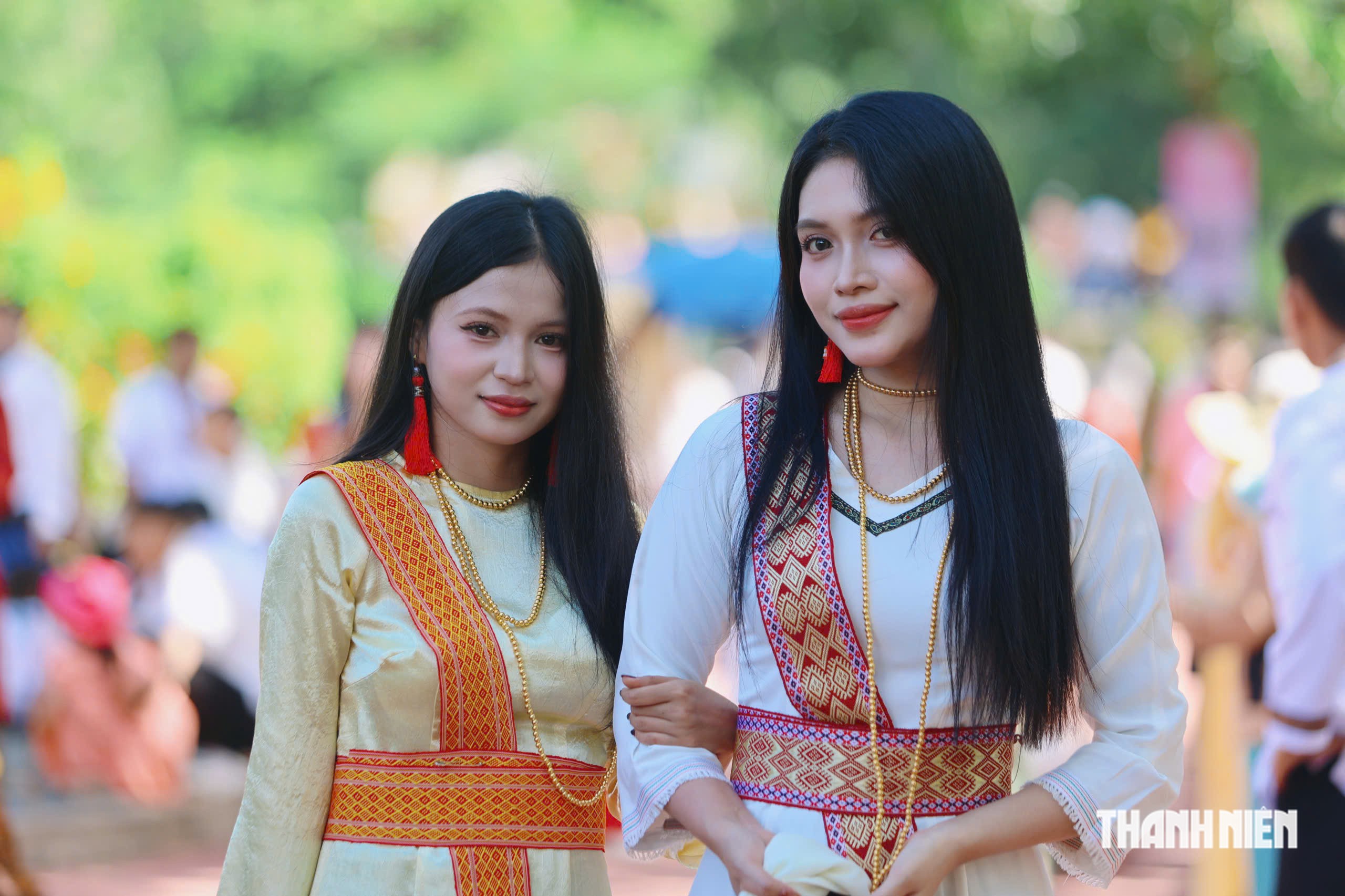 Thiếu nữ Chăm rạng rỡ tại lễ hội Kat&ecirc; 2026 - Ảnh 1.