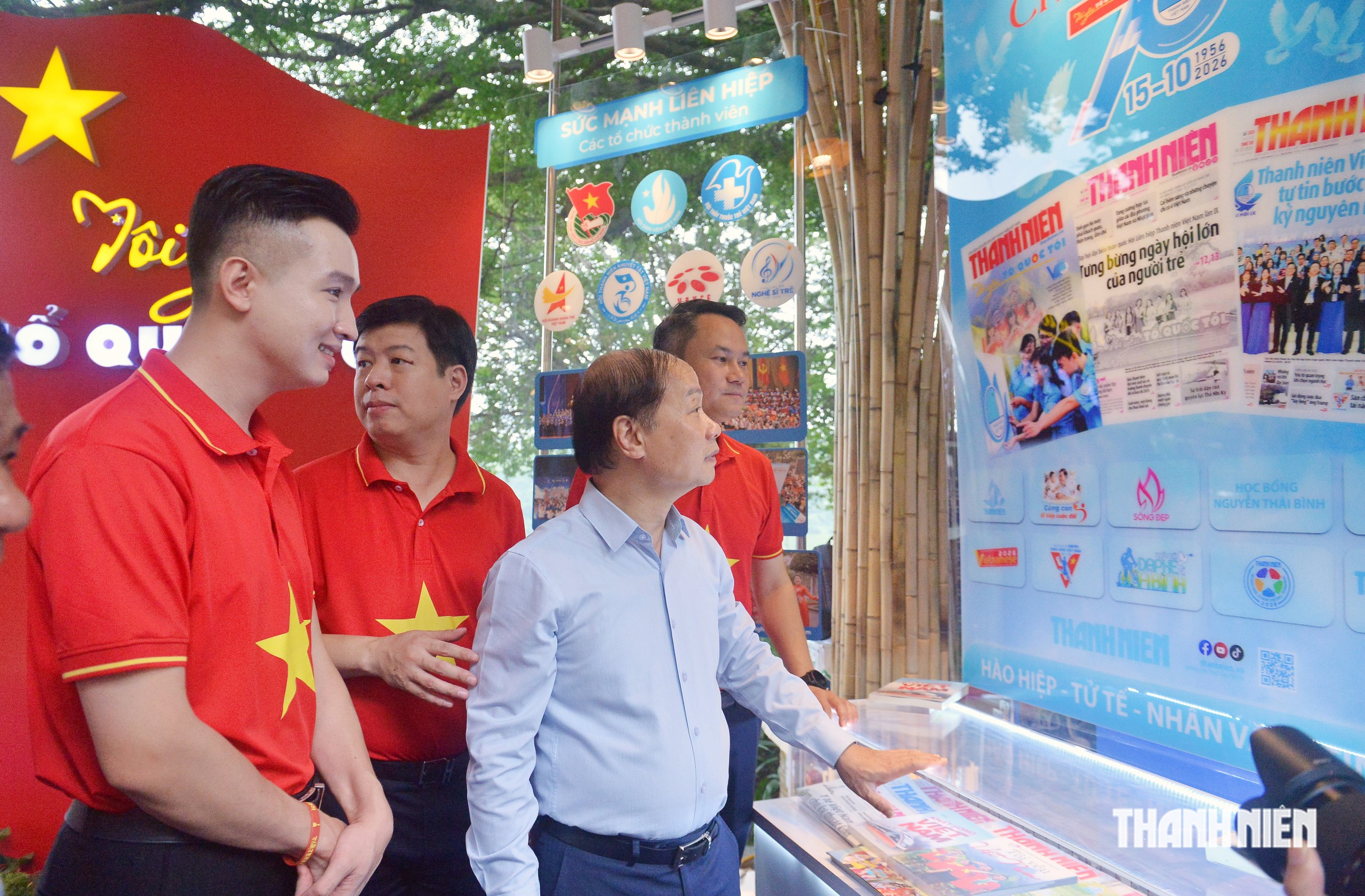 Khai mạc triển lãm '70 năm dấu ấn - tiếp nối khát vọng' - Ảnh 6.