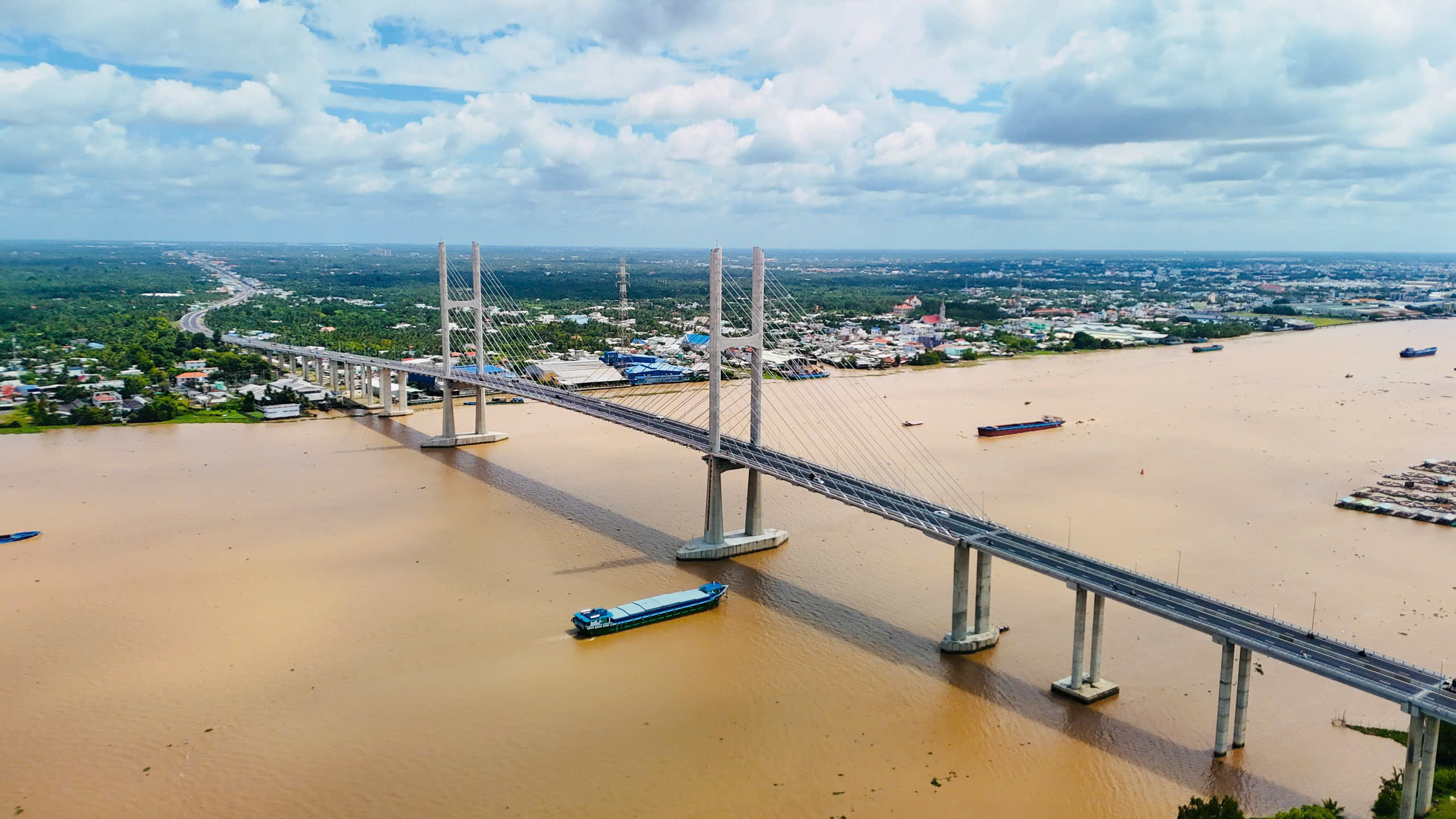 Từ những chuyến phà qua sông đến những nhịp cầu vươn xa- Ảnh 2.