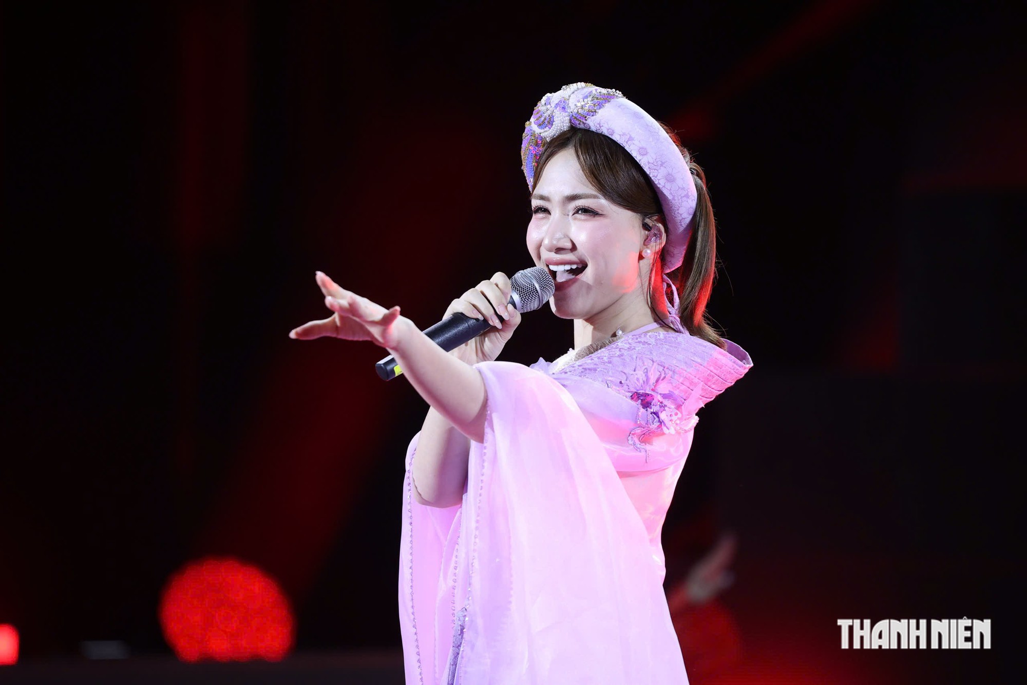 Hòa Minzy, Đông Hùng, Võ Hạ Trâm... cùng hàng nghìn bạn trẻ hòa nhịp Đại nhạc hội thanh niên - Ảnh 33.