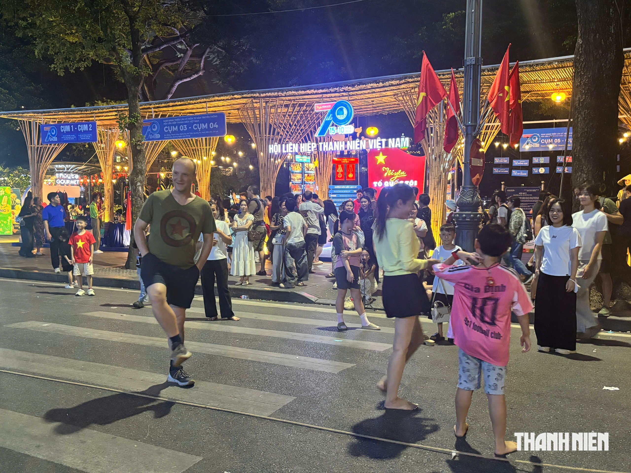 Đại nhạc hội kỷ niệm 70 năm Ngày truyền thống Hội LHTN VN sẵn sàng trước giờ diễn- Ảnh 14.