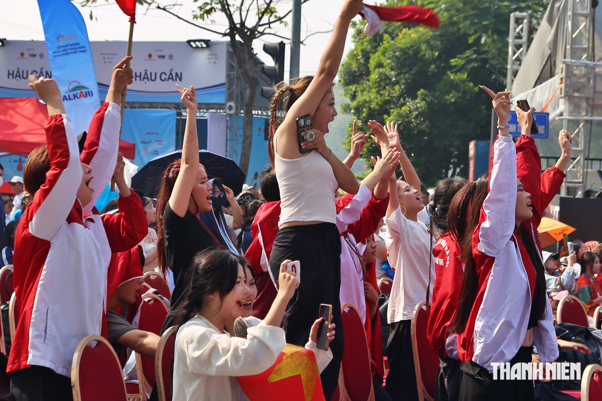 "Cháy" hết mình cùng Liên hoan nhóm nhảy thanh niên, sinh viên 2026 tại hồ Hoàn Kiếm - Ảnh 6.
