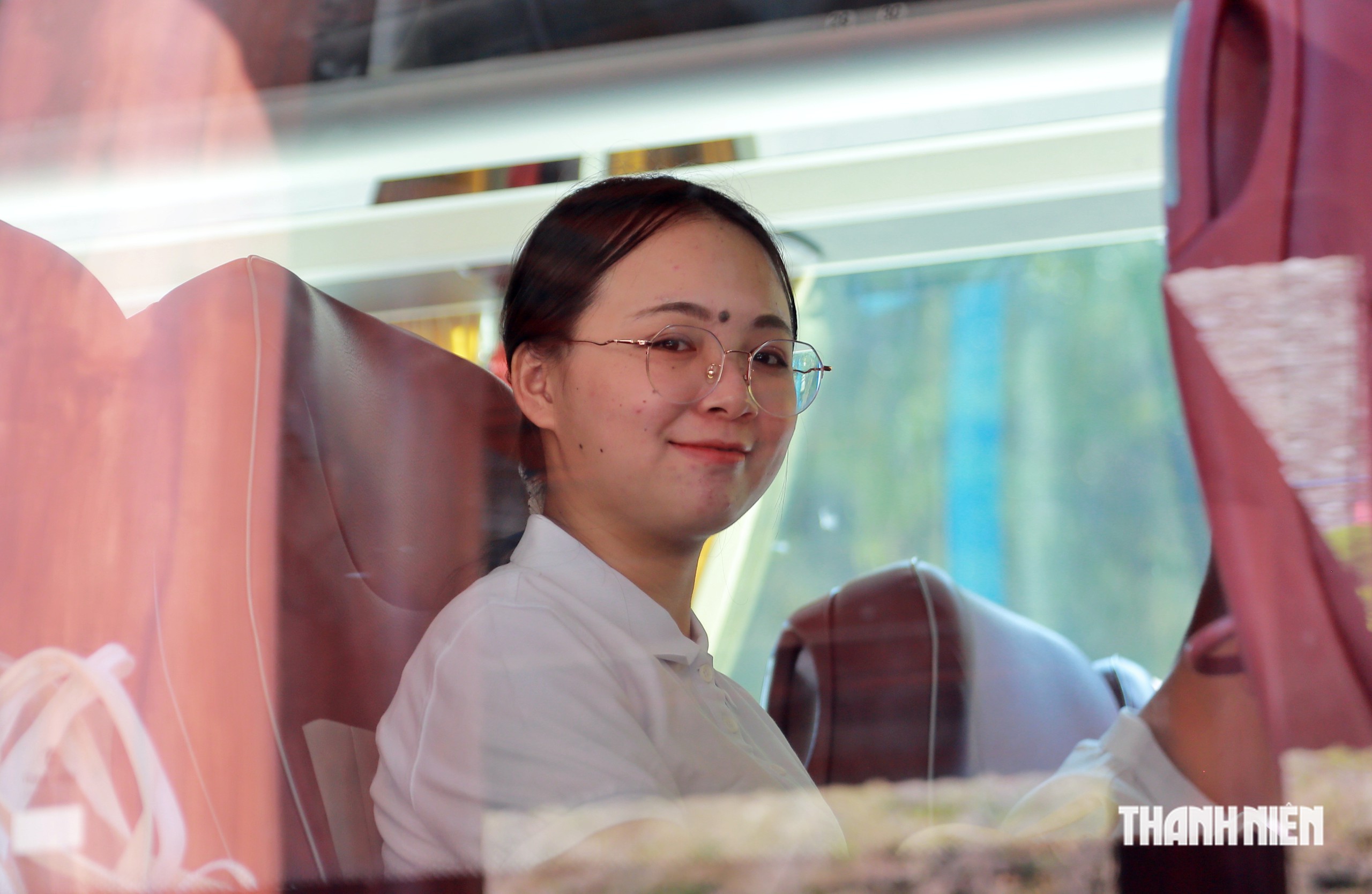 Đ&oacute;n thanh ni&ecirc;n Trung Quốc bắt đầu chuyến h&agrave;nh tr&igrave;nh đỏ tại Việt Nam- Ảnh 13.